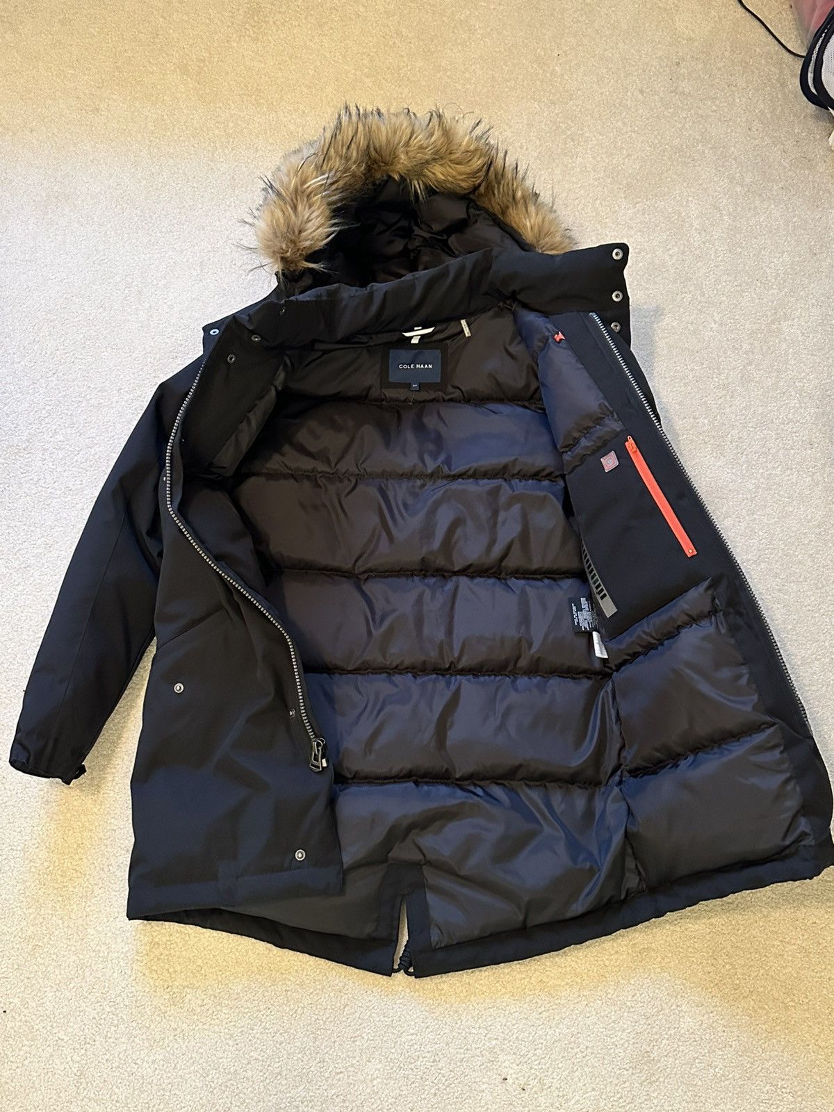 Cole Haan Black Fur-Hood Fishtail Parka Size US S / EU 44-46 / 1 - 4 Thumbnail