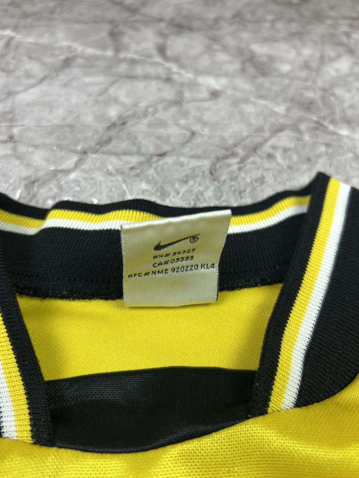 Nike Rangers Goalkeeper football shirt 1997 Soccer Nike Jersey Size US M / EU 48-50 / 2 - 14 Thumbnail
