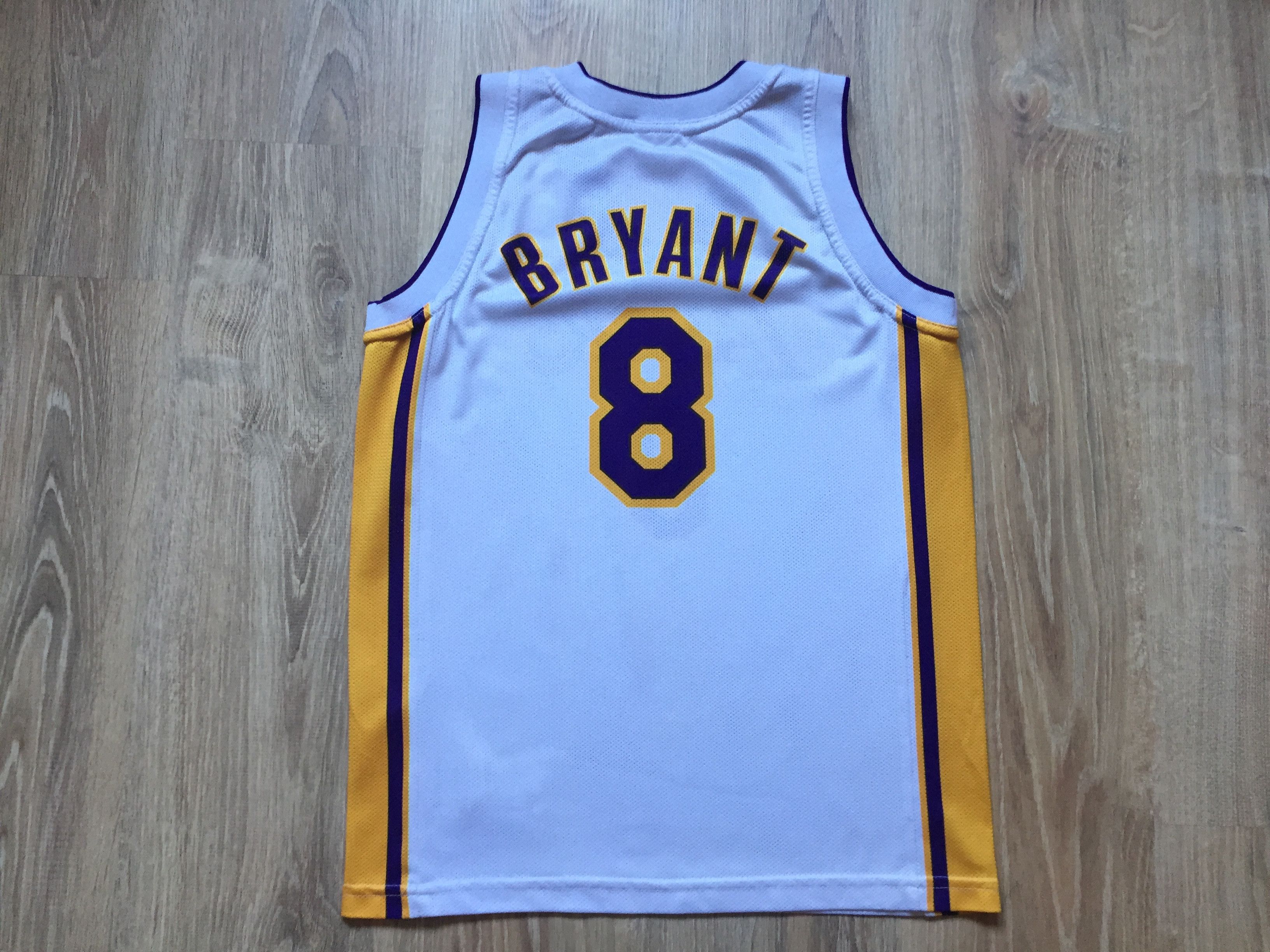 Champion × NBA × Vintage Vintage Champion Los Angeles Lakers Youth Kobe Bryant #8 Size US XXS / EU 40 - 3 Thumbnail