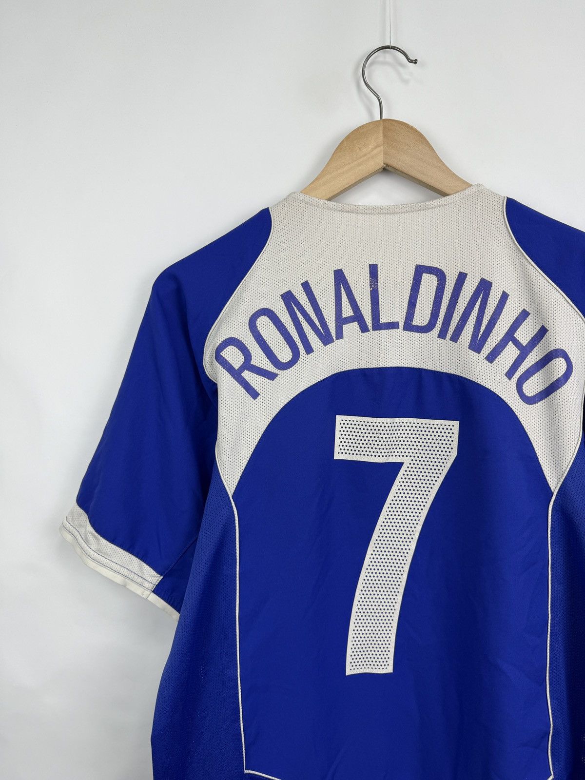 Nike 🇧🇷 Vintage 00s Ronaldinho Brazil Nike Soccer Jersey Retro Y2K Size US M / EU 48-50 / 2 - 12 Thumbnail