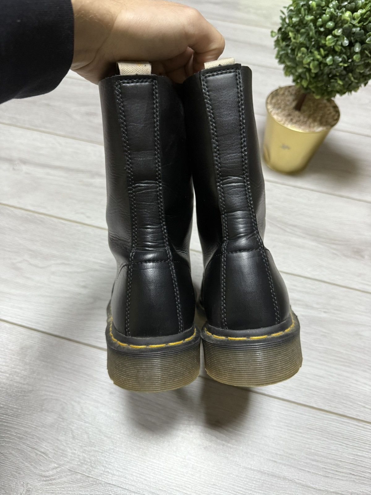 Dr. Martens Dr martens leather boots Size US 10 / EU 43 - 9 Thumbnail