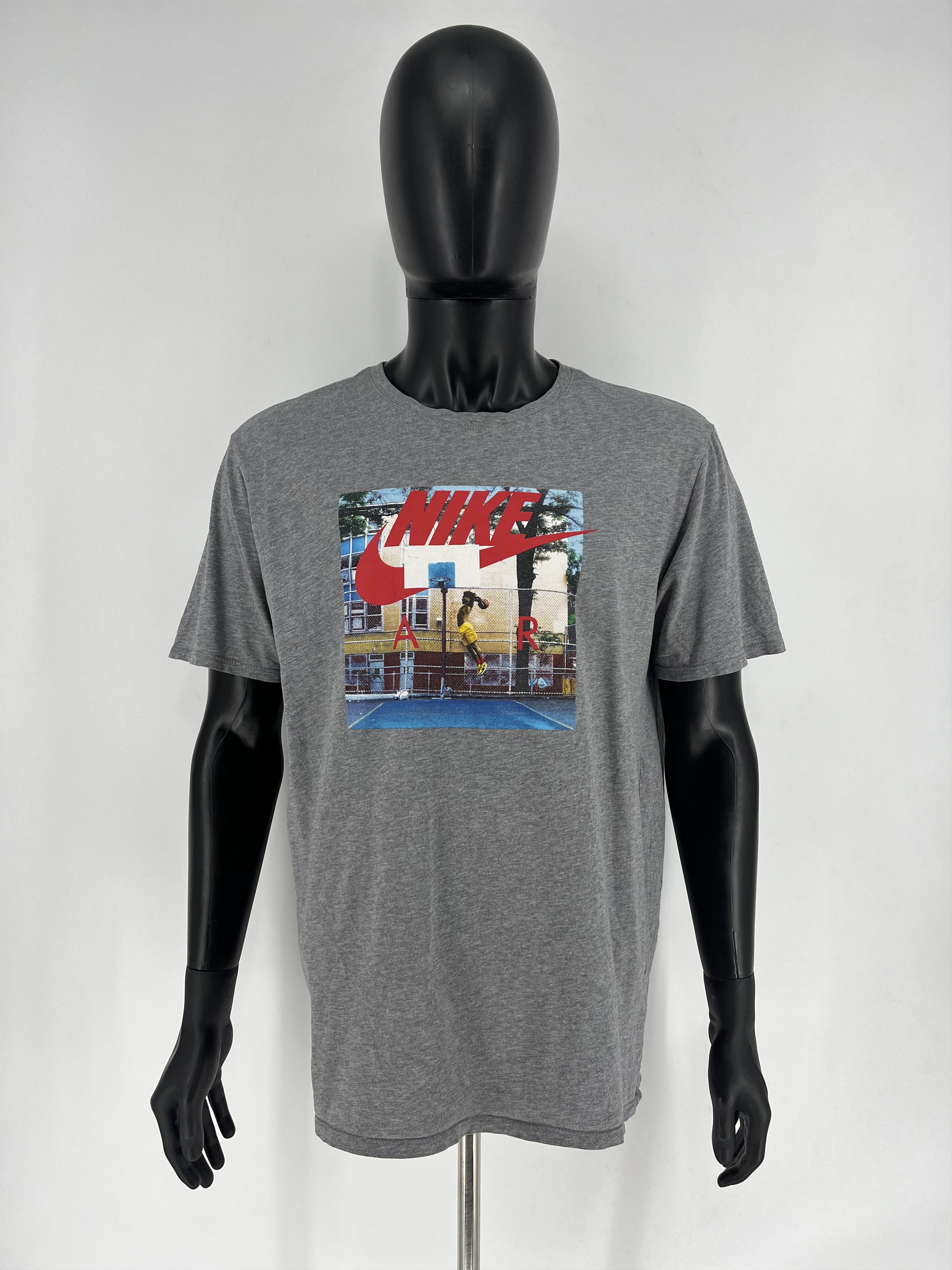 Nike Vintage Y2K Nike Air Center Swoosh Logo T-Shirt Size US XL / EU 56 / 4 - 2 Thumbnail