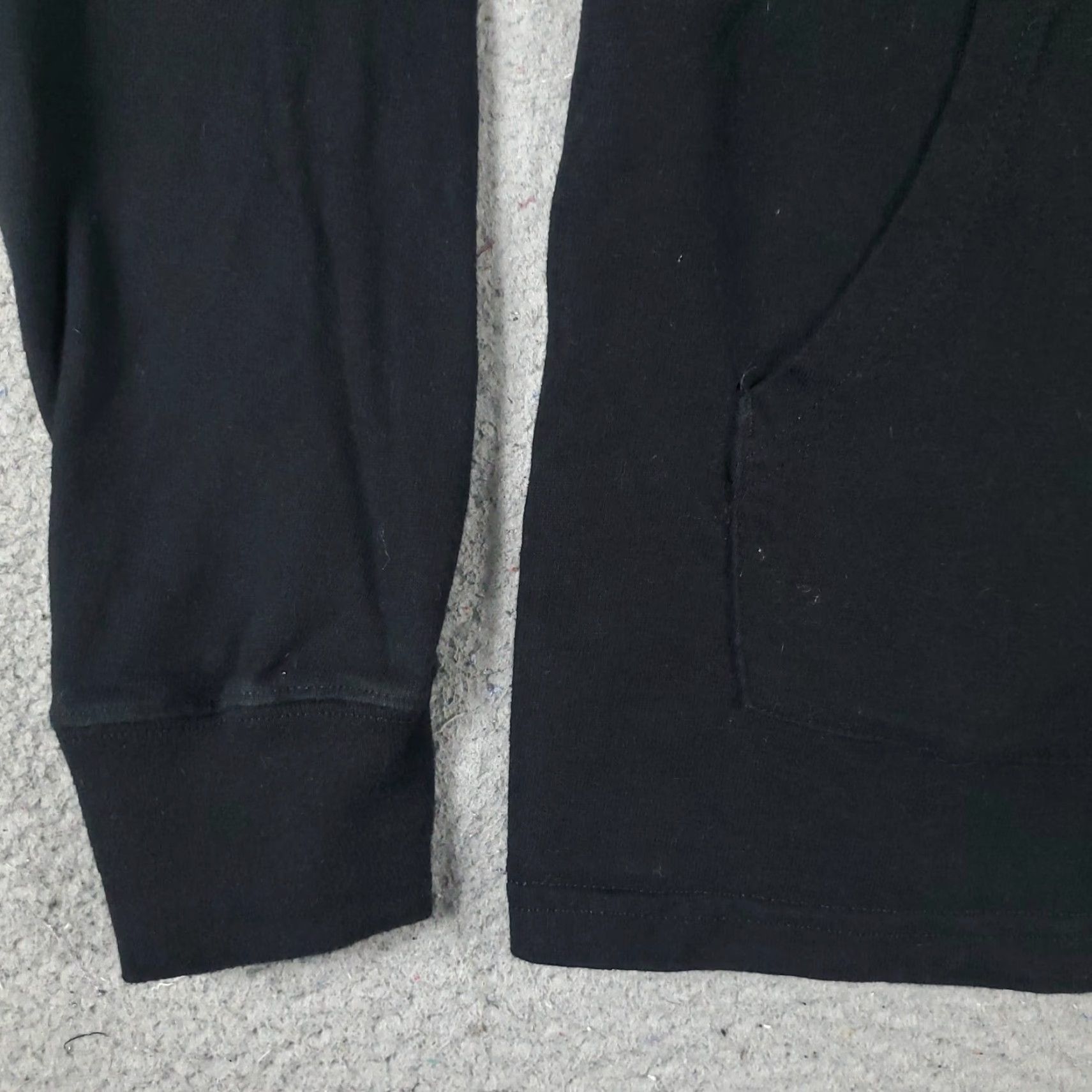 Champion VINTAGE Champion Hoodie Pullover Mens Small Black Casual Sweatshirt All Seasons Size US S / EU 44-46 / 1 - 3 Thumbnail