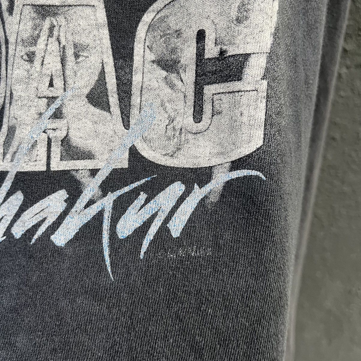 Rap Tees Thrashed Faded Distressed Tupac Rap Tee Size US XL / EU 56 / 4 - 5 Thumbnail