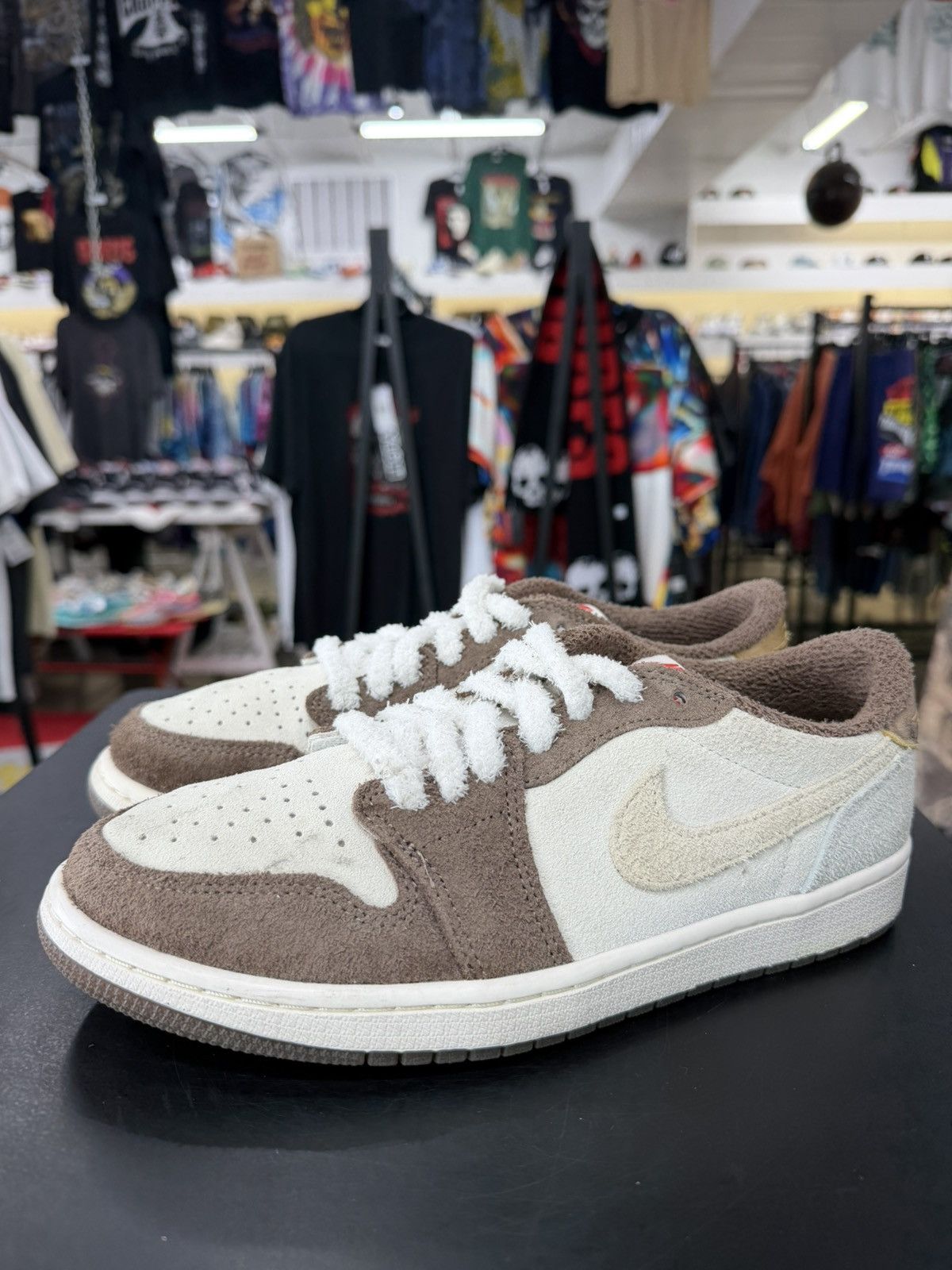 Jordan Brand Jordan 1 Low Year of the Rabbit Size 8.5 (2023) Size US 8.5 / EU 41-42 - 1 Thumbnail