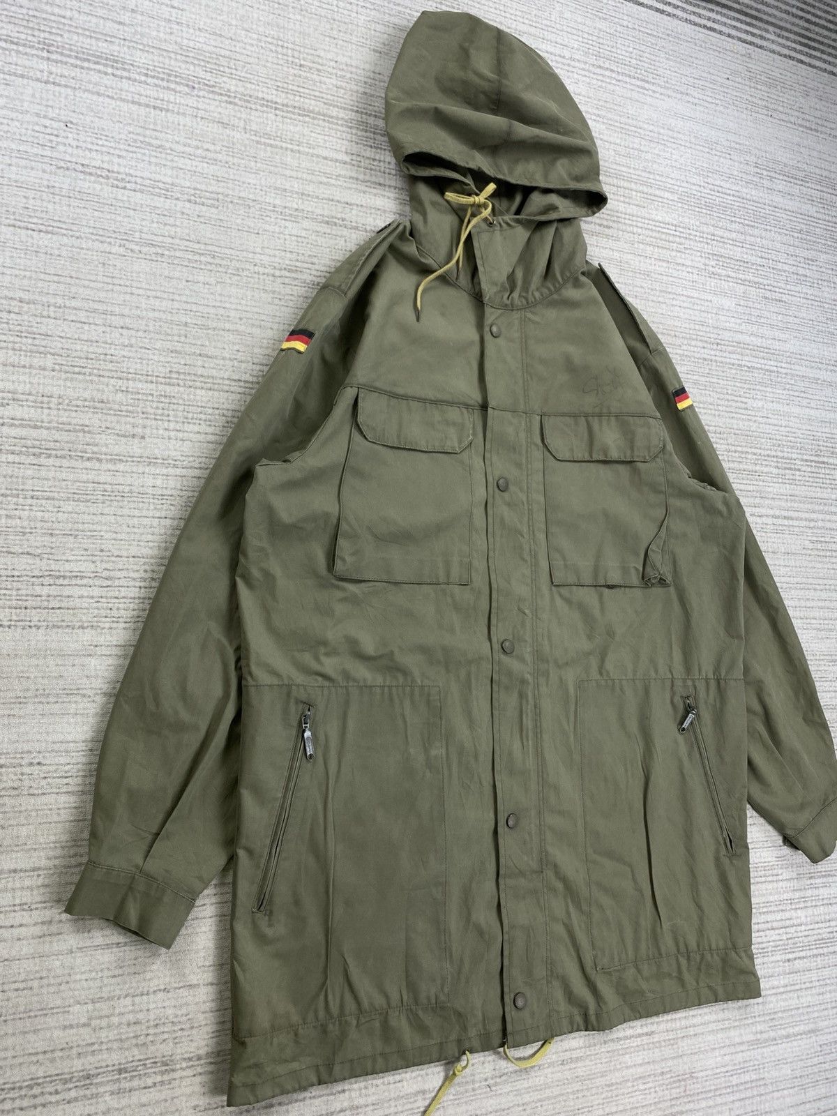 Vintage Vintage German BW (Bundeswehr) 80's OD Mountain Parka Size US XL / EU 56 / 4 - 3 Thumbnail