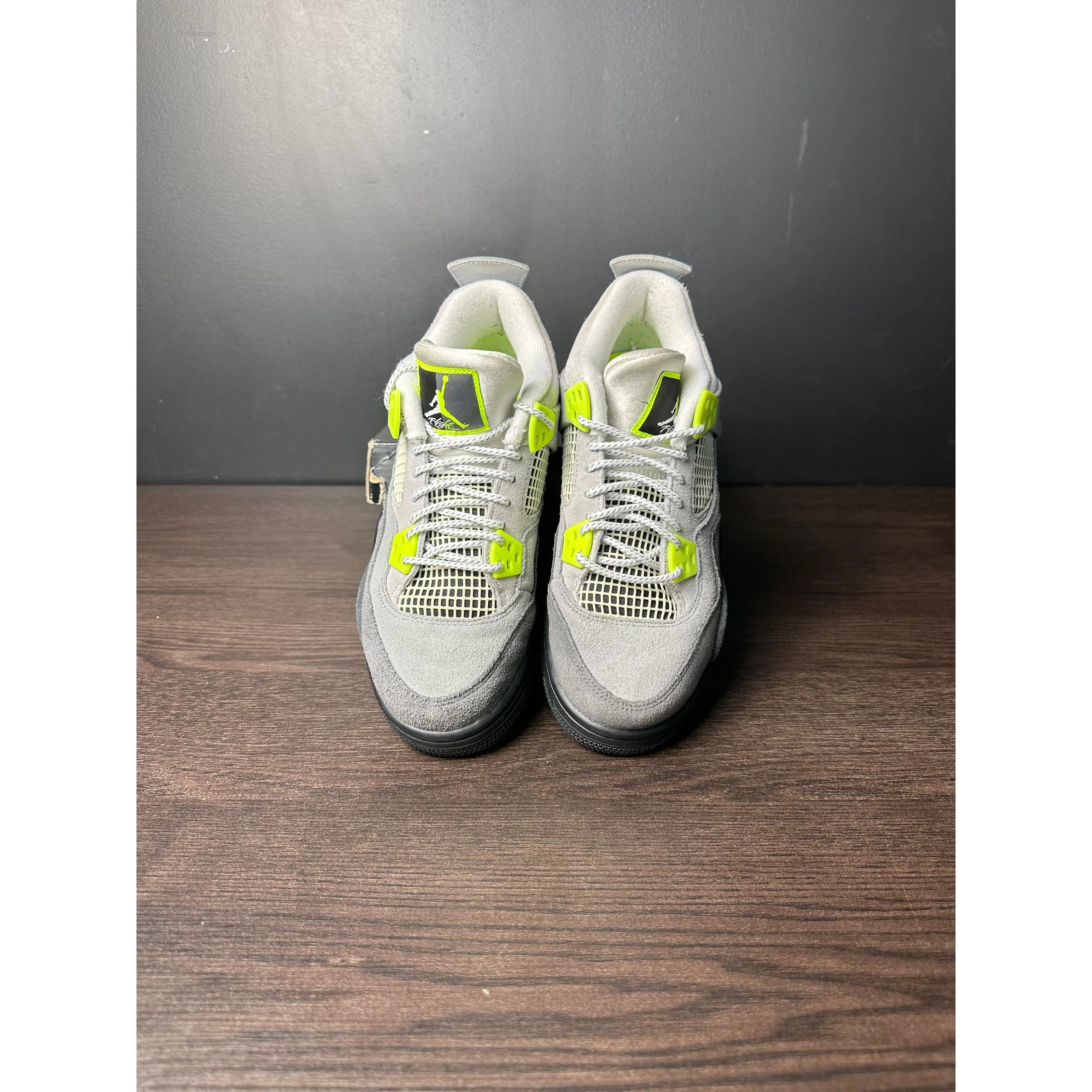 Jordan Brand Air Jordan 4 Retro SE “95 Neon” (GS) **PRE-OWNED** - Size 6 Size US 6 / EU 39 - 3 Thumbnail