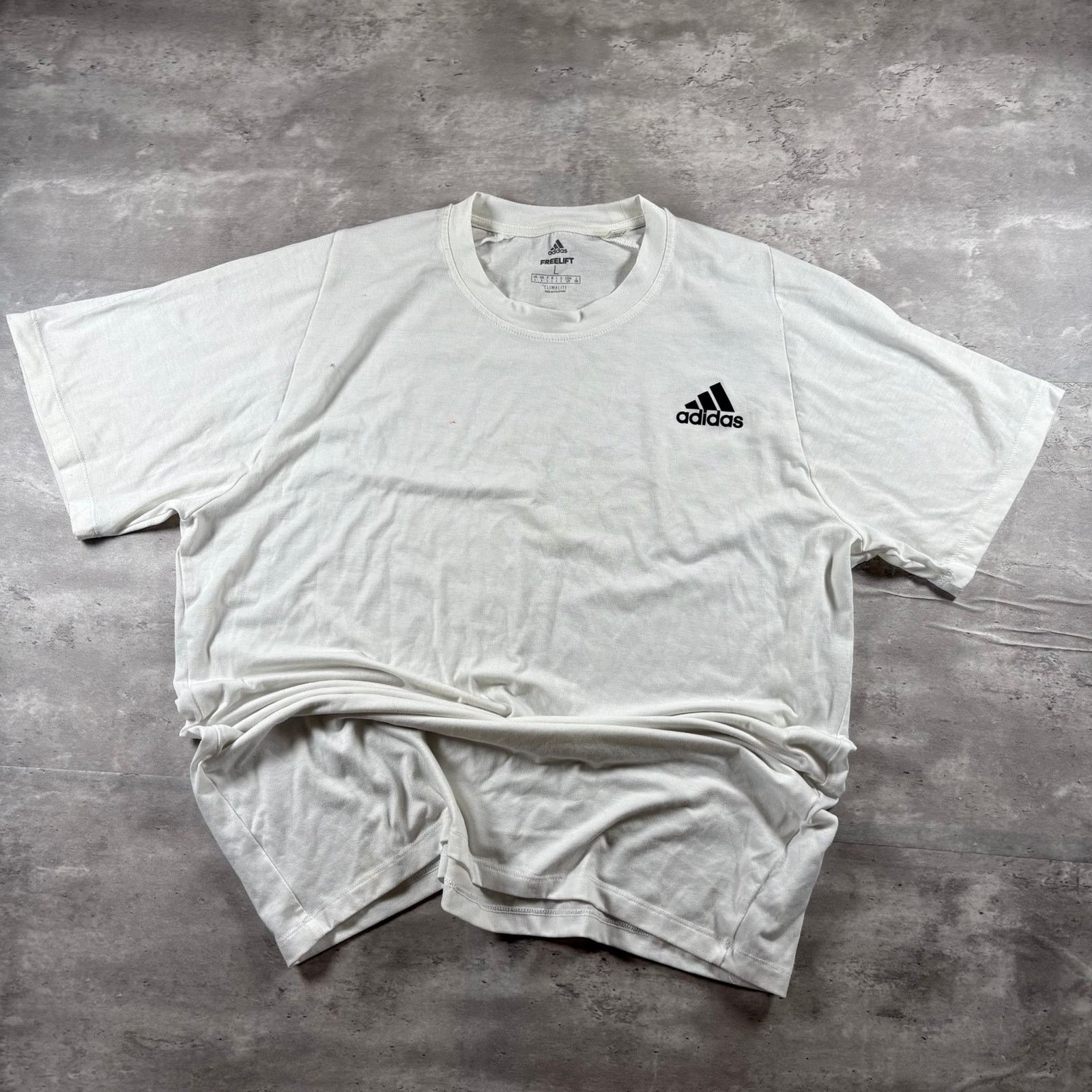 Adidas Adidas t shirt Size US L / EU 52-54 / 3 - 1 Thumbnail