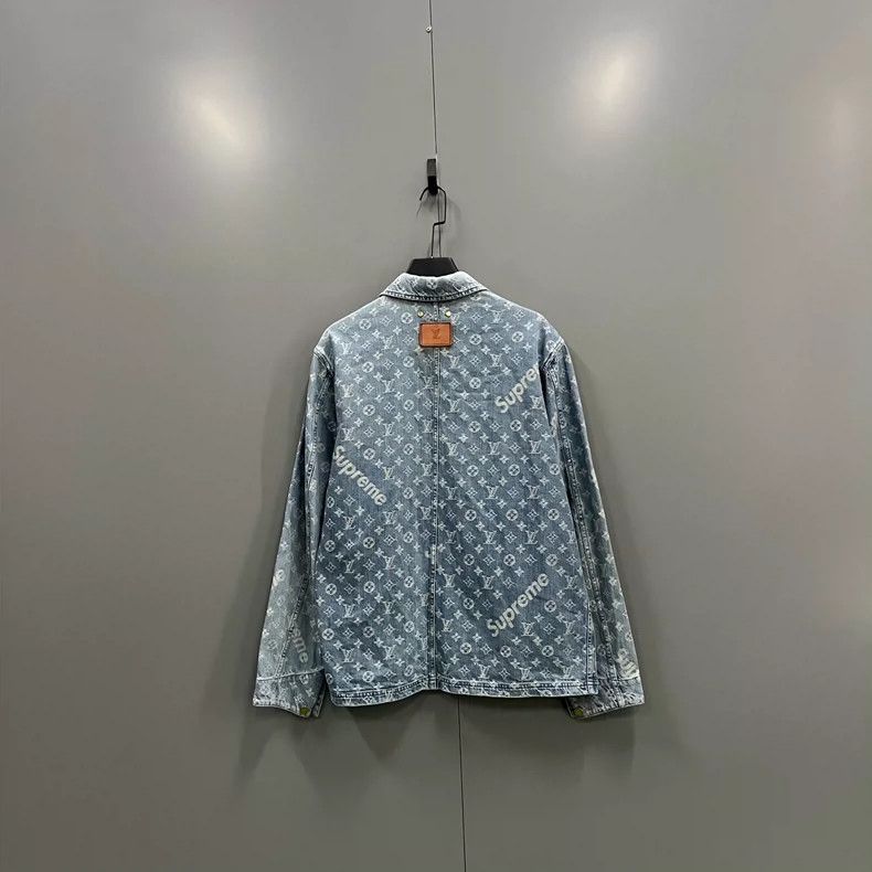 Louis Vuitton Louis Vuitton Denim jacket with presbyopic logo jacket Size US M / EU 48-50 / 2 - 1 Thumbnail