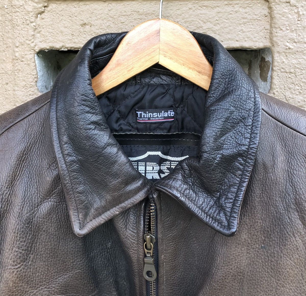 First MFG Co. VTG First Genuine Leather Sun Faded Thinsulate Bomber Jacket Size US L / EU 52-54 / 3 - 22 Thumbnail