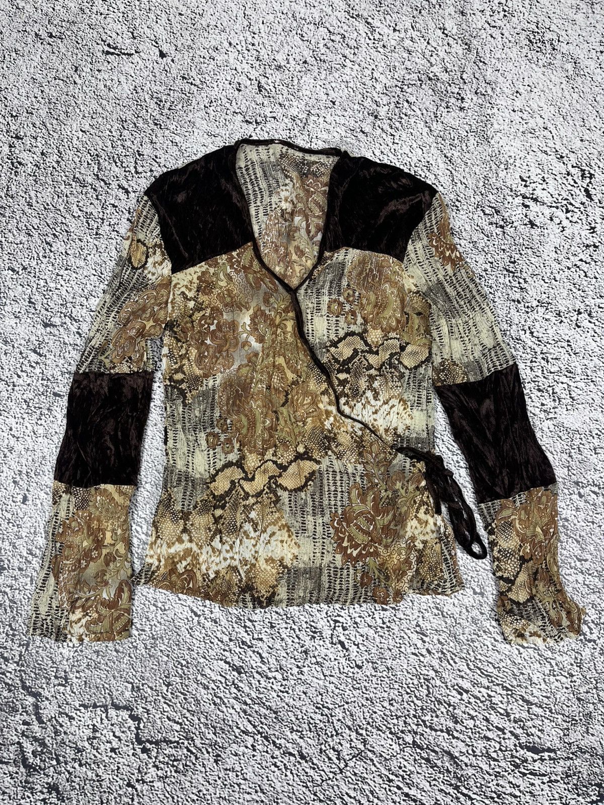 Vintage Vintage Retro Blouse Floral Cavalli Style luxury Size M / US 6-8 / IT 42-44 - 1 Thumbnail