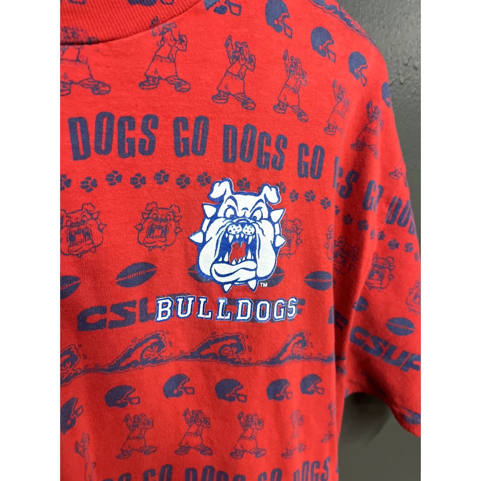 Vintage 90’s AOP Fresno State Bulldogs T-Shirt Red Medium Short Sleeve Graphic Tee Sportswear/Beach Mens Size US M / EU 48-50 / 2 - 3 Thumbnail