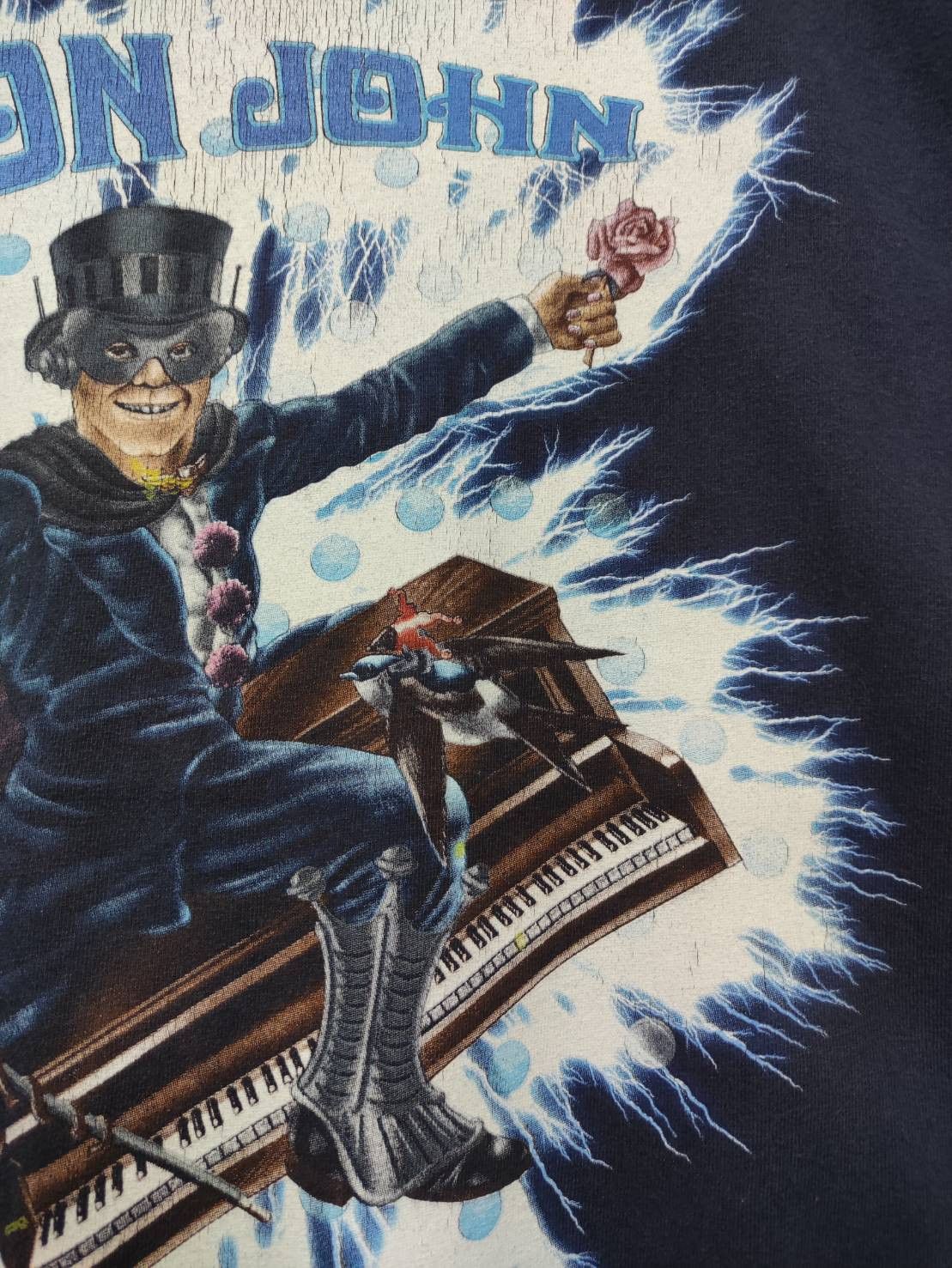 Band Tees Vtg00's Elton John Captain Fantastic & the Brown Dirt Cowboy Size US XL / EU 56 / 4 - 4 Thumbnail