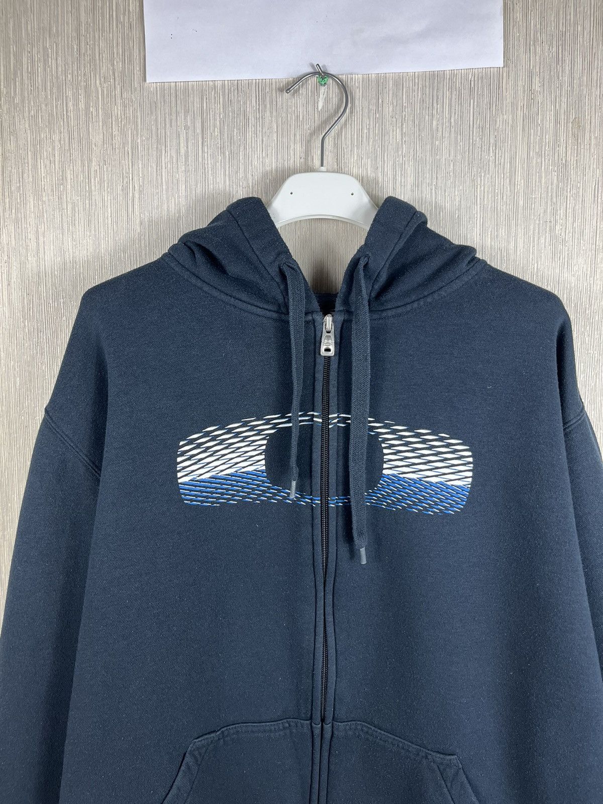 Oakley × Vintage Vintage Oakley y2k zip hoodie sweatshirt big logo elipse Size US L / EU 52-54 / 3 - 4 Thumbnail
