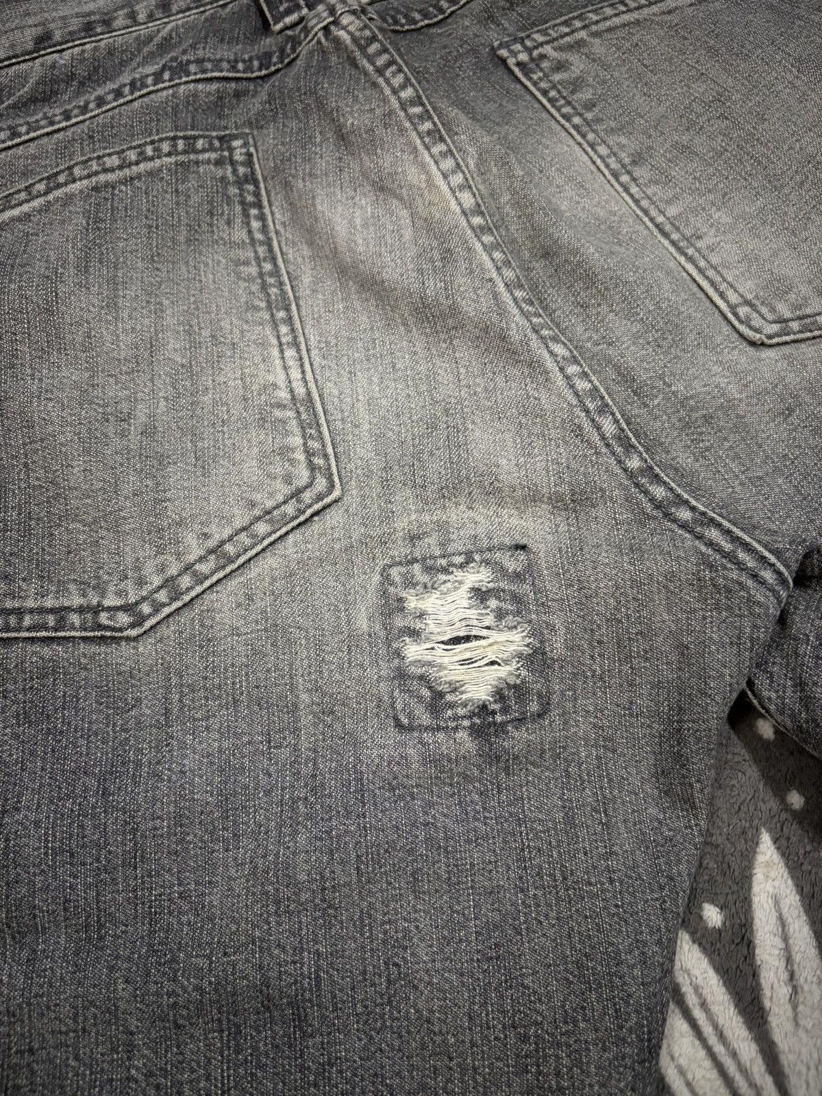 Japanese Brand Japanese Brand TMT Big Holiday Patchwork Distressed Jeans Size US 33 - 11 Thumbnail