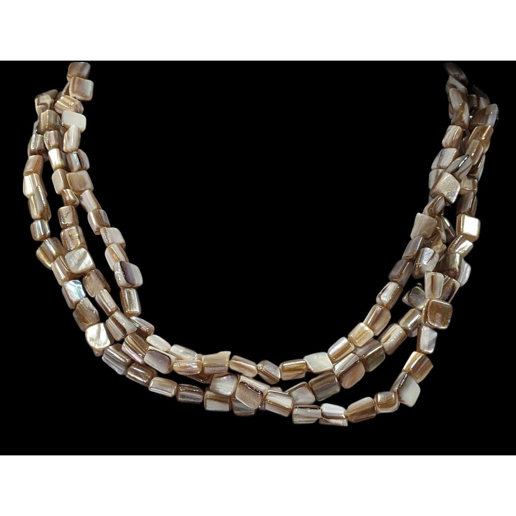 Other Multilayer Tan Shell Piece Beaded Necklace Size ONE SIZE - 2 Thumbnail