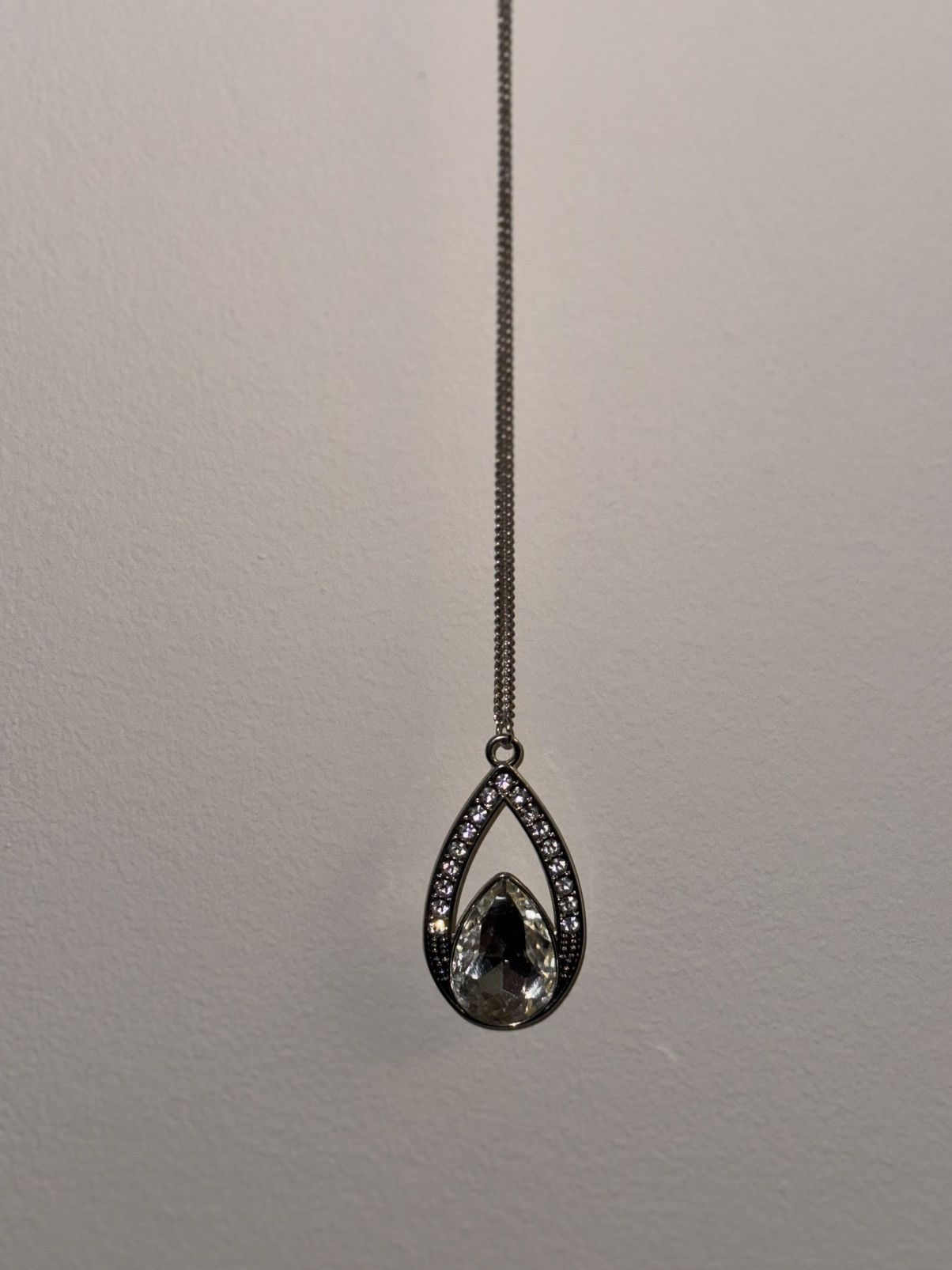 Vintage Dazzling Tear Drop Silver Necklace for Her Size ONE SIZE - 1 Thumbnail