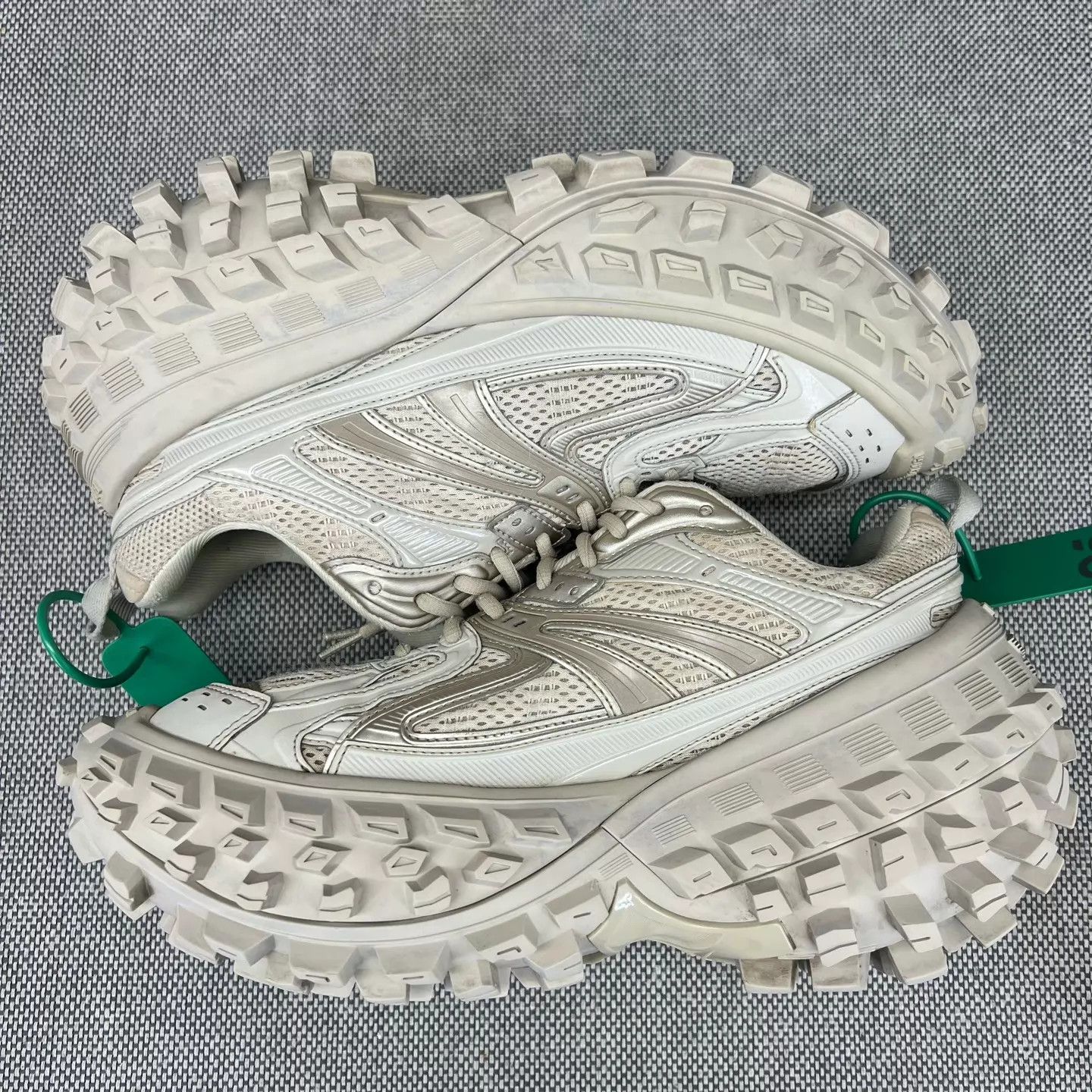Balenciaga Balenciaga Light Brown Tire Sneaker 41 Worn Size US 8 / EU 41 - 3 Thumbnail