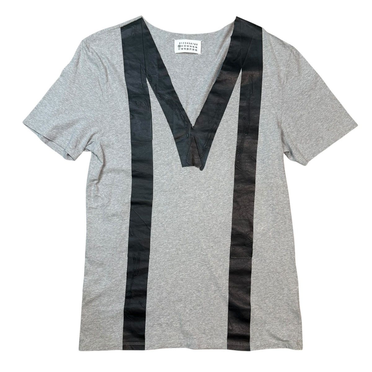 Maison Margiela Maison Margiela Rubber 'M' V-neck T-shirt y2k Rare Grey Size US M / EU 48-50 / 2 - 1 Thumbnail