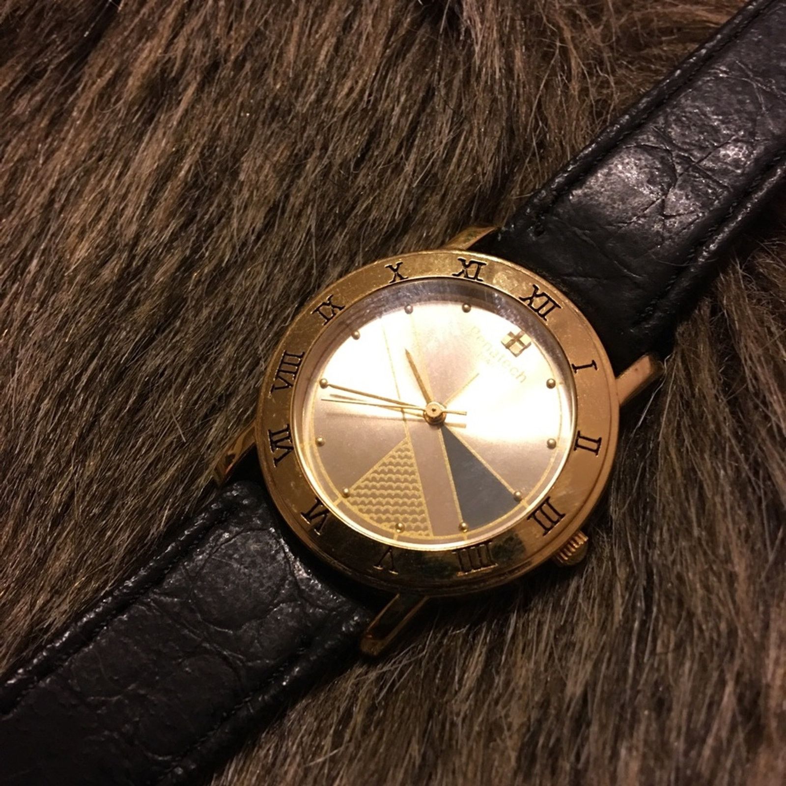Penatech Quartz Genuine Leather Black Band Watch in Gold, Women's