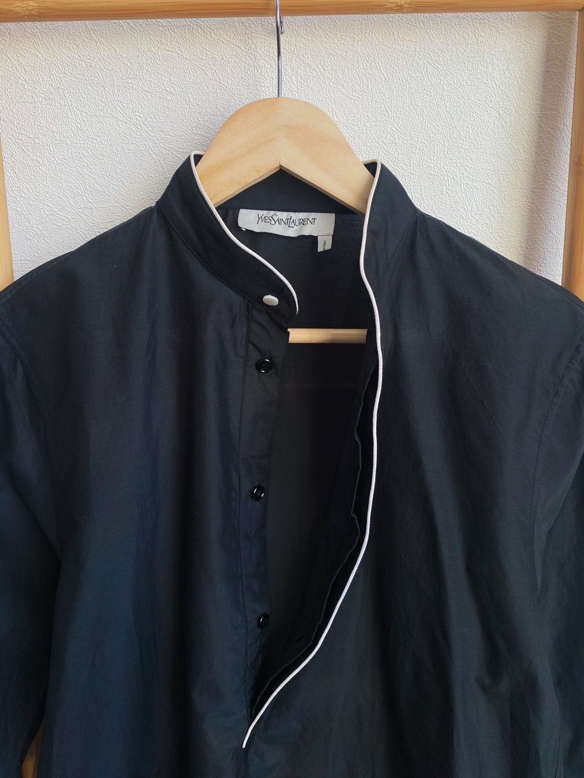 Yves Saint Laurent Yves Saint Laurent Vintage Silk Shirt Made In Italy Size US S / EU 44-46 / 1 - 4 Thumbnail