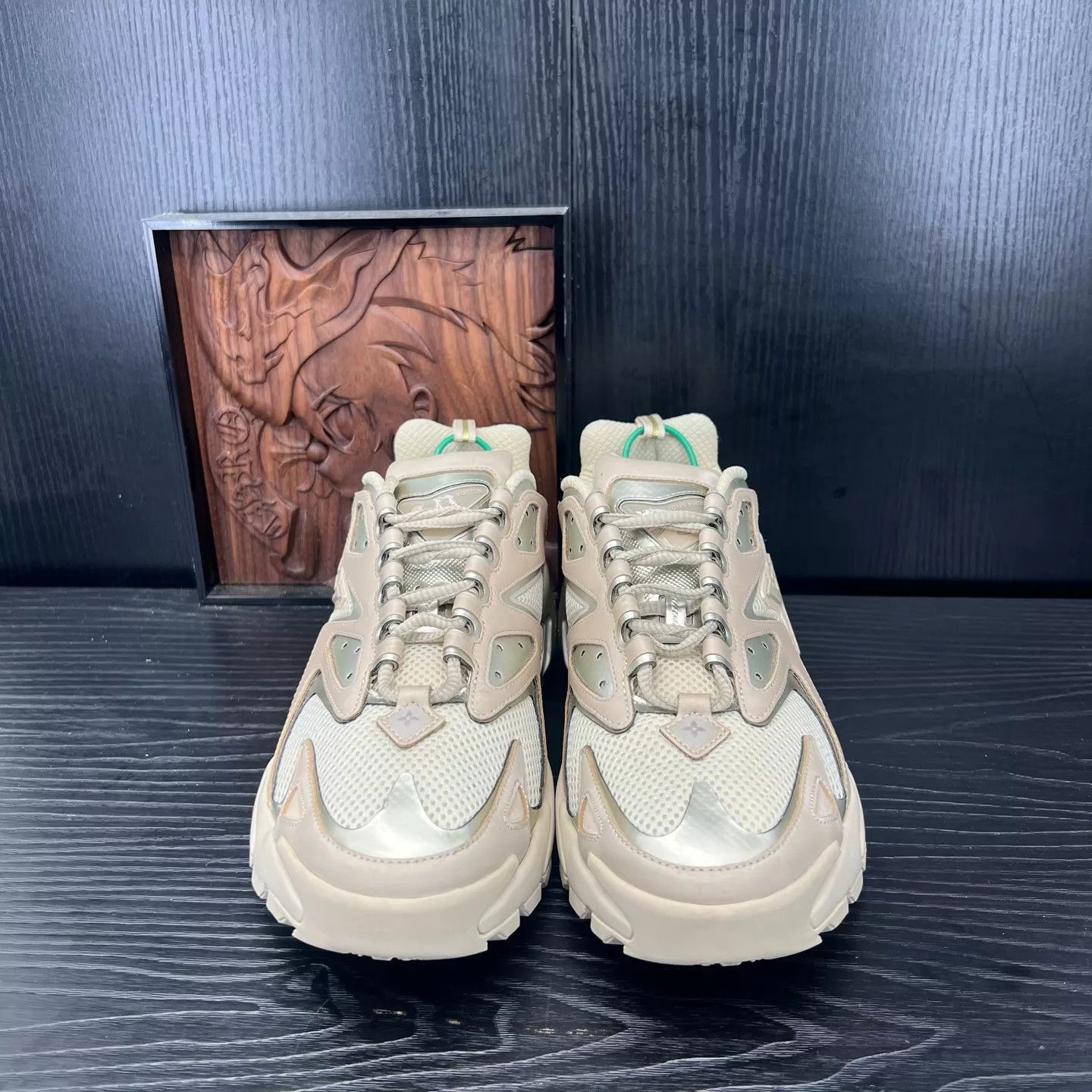 Louis Vuitton LV Tatic Tan Size 8/42 Like New Size US 9 / EU 42 - 2 Thumbnail