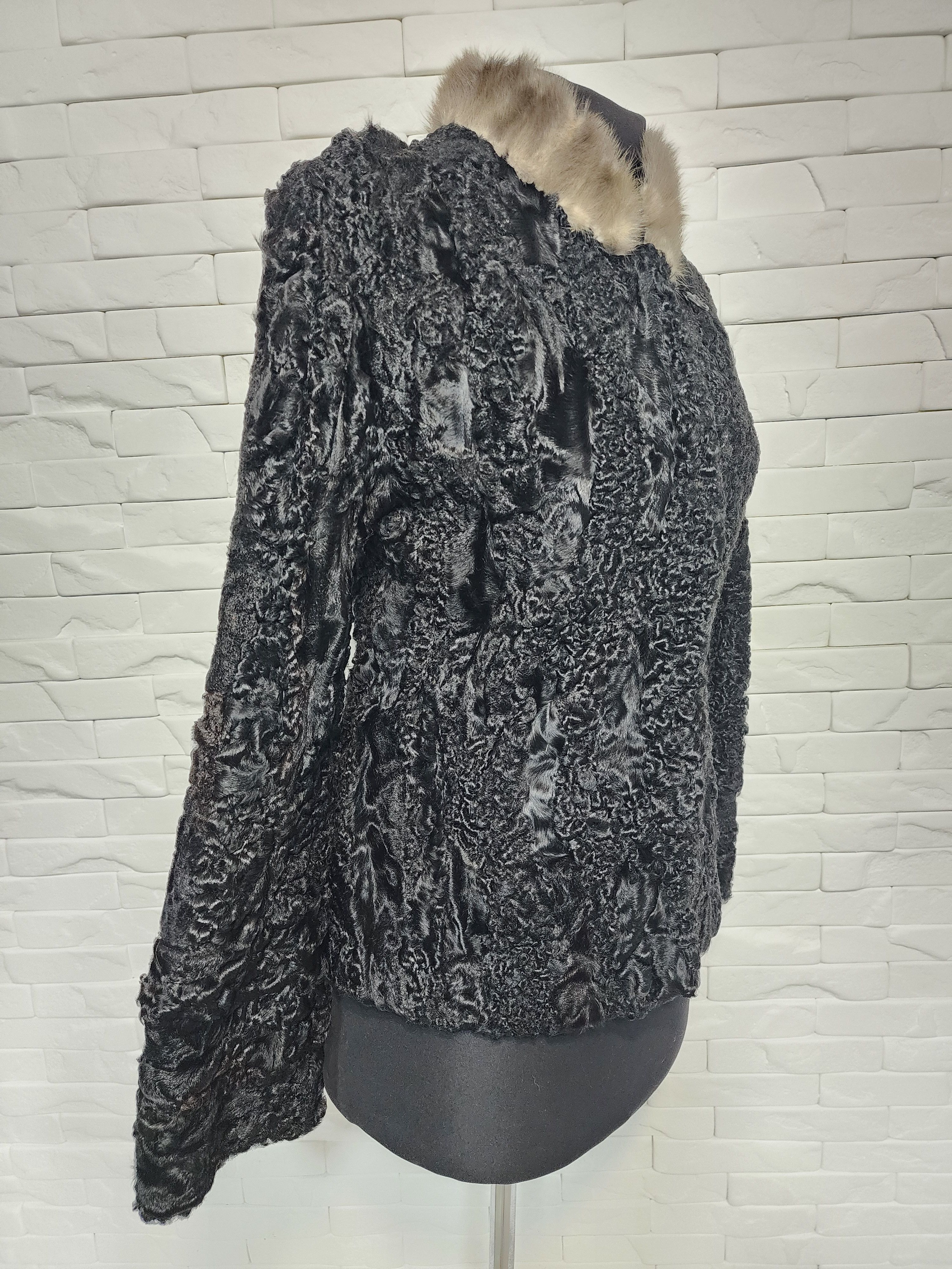 Designer Black Sheep Fur Coat Size M / US 6-8 / IT 42-44 - 3 Thumbnail