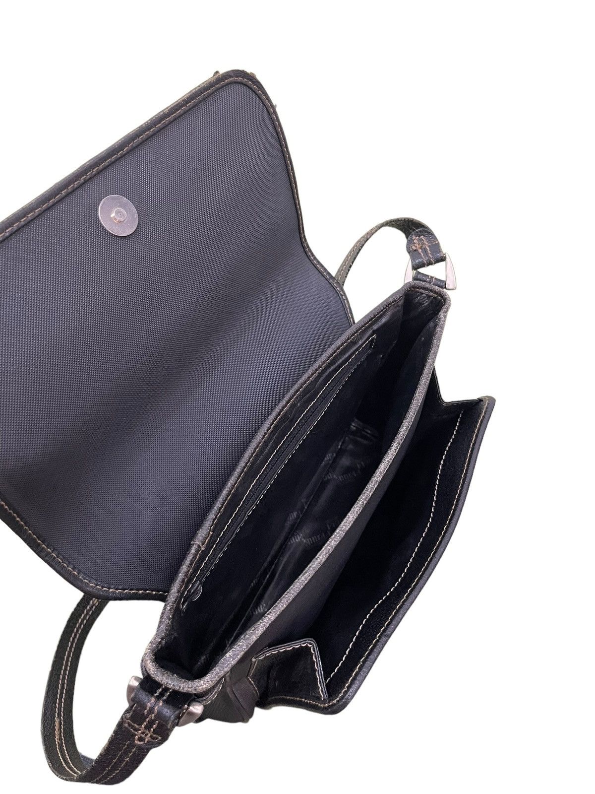Gianfranco Ferre Cross Body Vtg Gianfranco Ferre Leather Sling Bag 2🟩 Size ONE SIZE - 21 Thumbnail