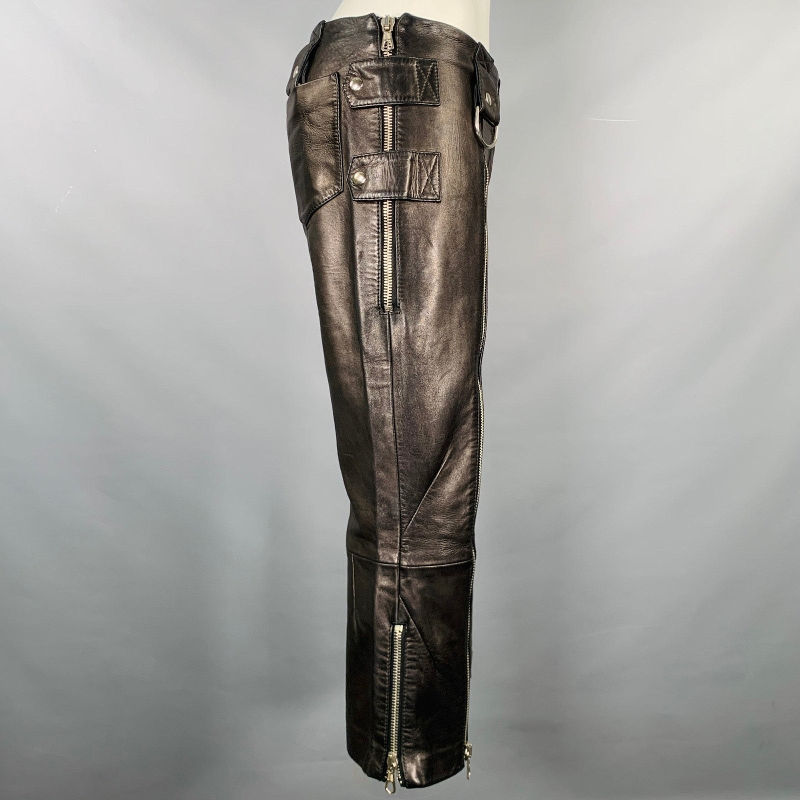 Dolce & Gabbana DOLCE & GABBANA Black Silver Leather Cropped Casual Pants Size 28" / US 6 / IT 42 - 4 Thumbnail
