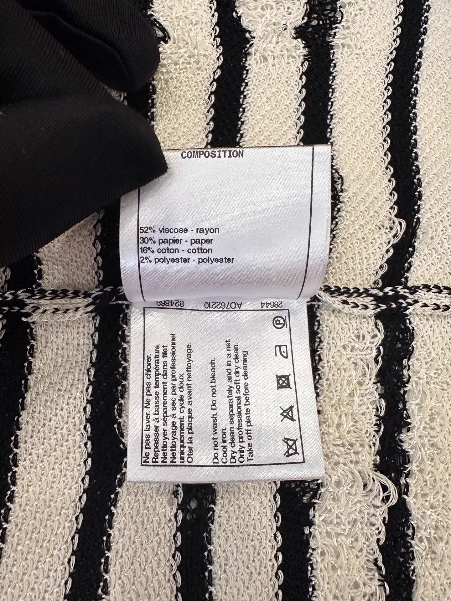 Chanel Chanel women's black white colorblocked striped cardigan Size XS / US 0-2 / IT 36-38 - 7 Thumbnail