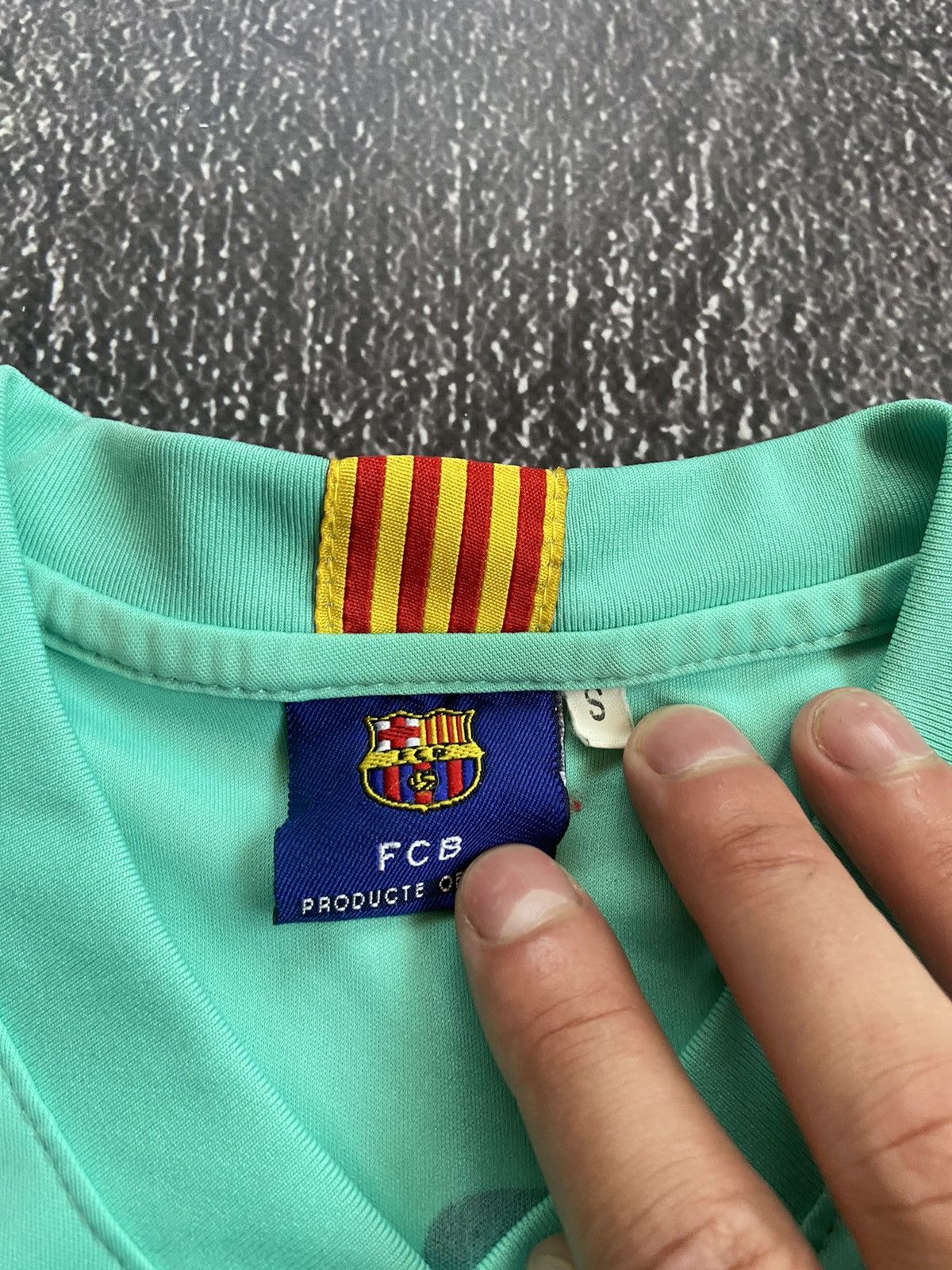 Vintage Vintage Barcelona Messi 10 jersey Size US S / EU 44-46 / 1 - 7 Thumbnail