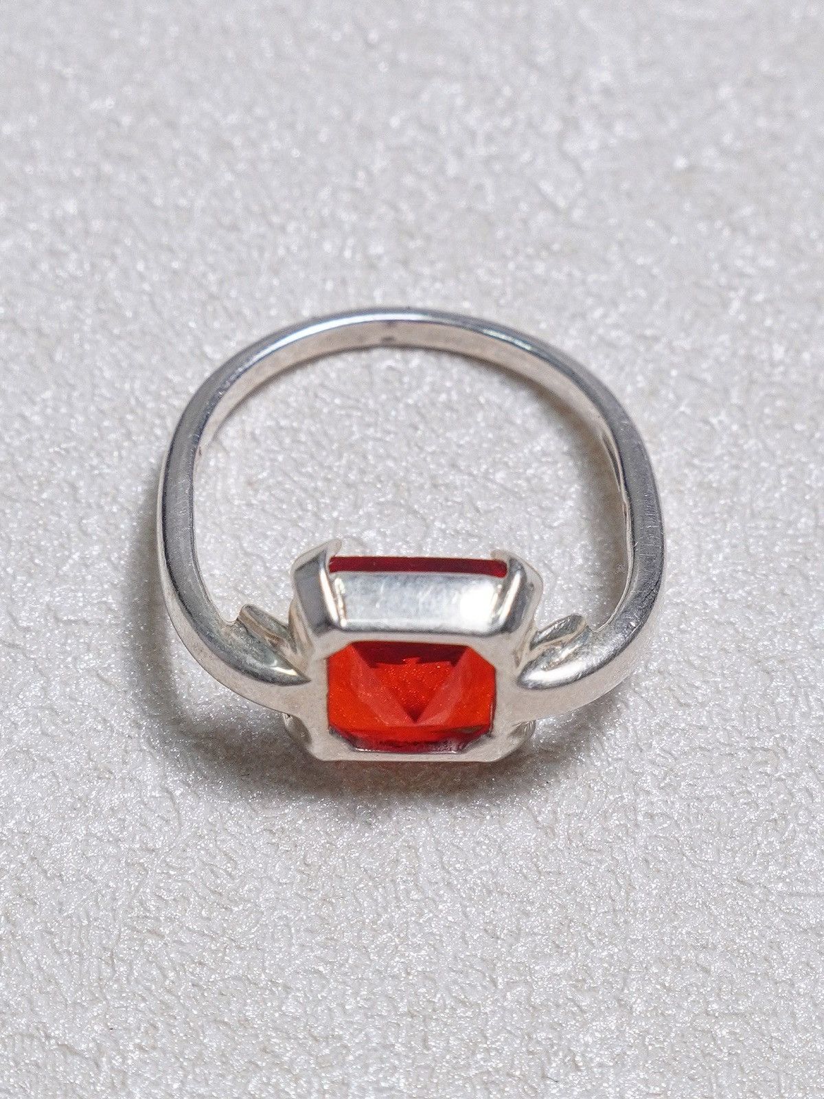 Maison Margiela Martin Margiela Inside-Out Red Emerald 925 Sliver Ring Size ONE SIZE - 2 Thumbnail