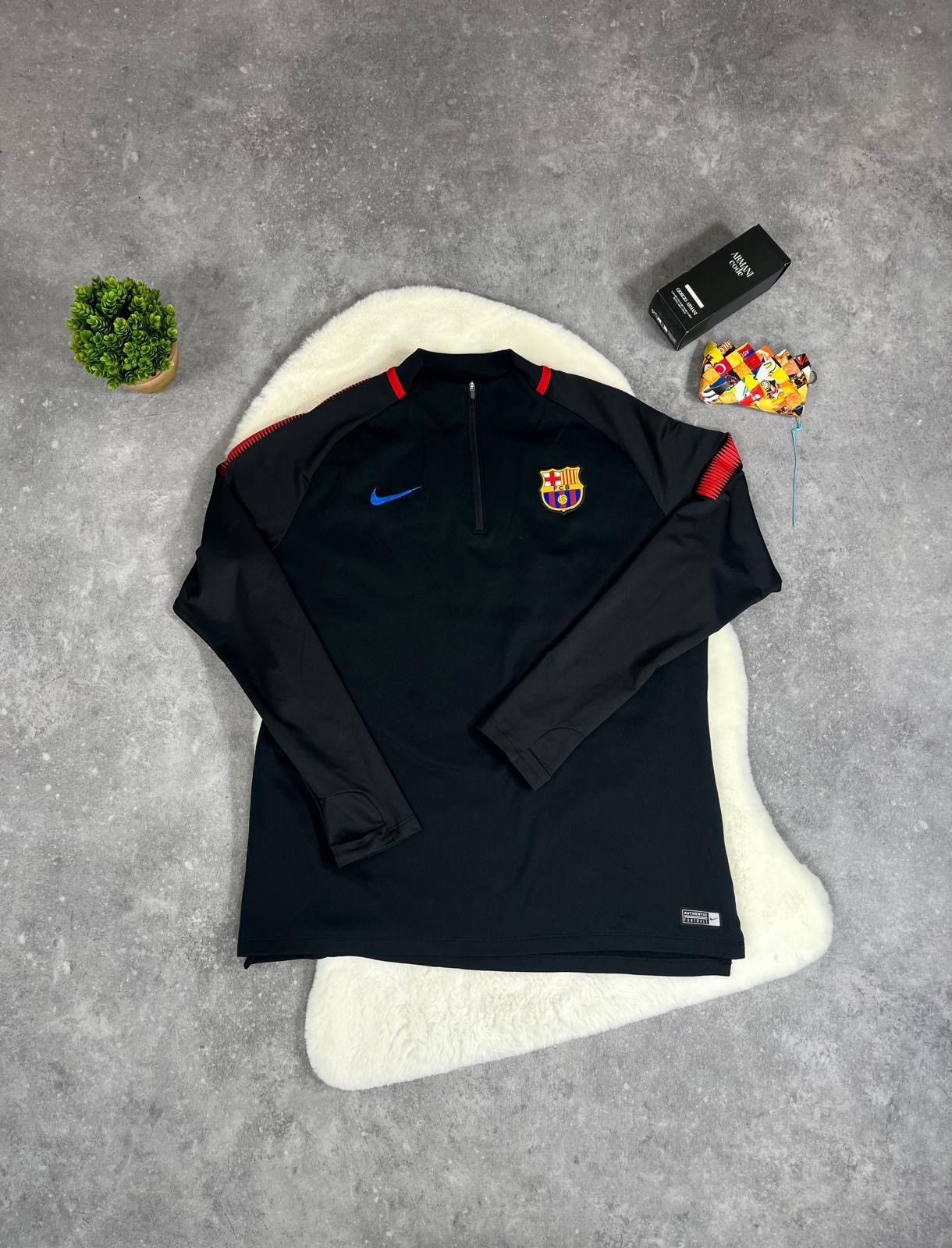Nike Nike F.C. Barcelona Zip Sweatshirt Football Soccer Vintage Size US XL / EU 56 / 4 - 1 Thumbnail