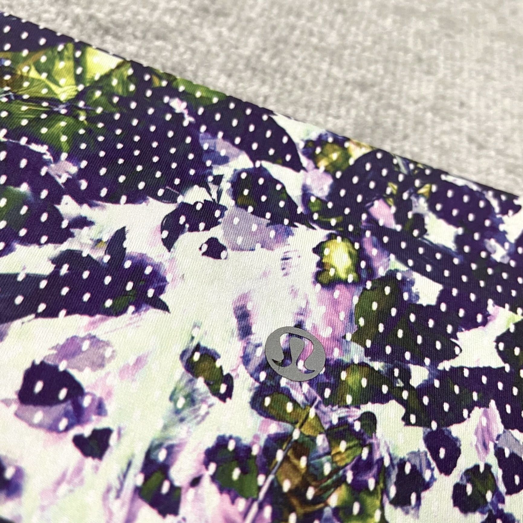 Lululemon LULULEMON Wunder Under Crop II Leggings Women Size 6 / 21" Floral Yoga Gym Sport Size 28" / US 6 / IT 42 - 3 Thumbnail