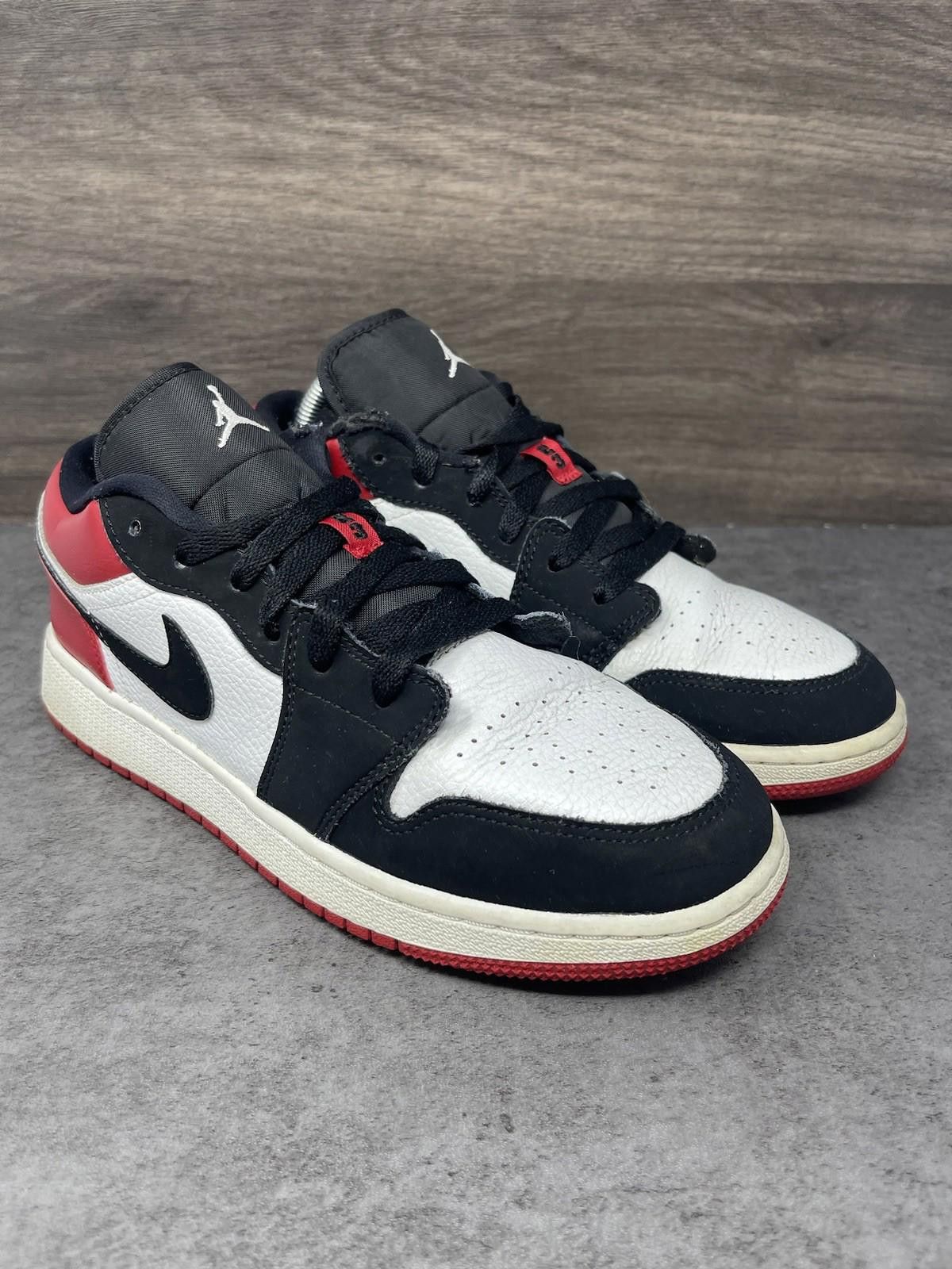 Jordan Brand Air Jordan 1 Low Shoes Size 7Y GS Size US 7 / EU 40 - 4 Thumbnail