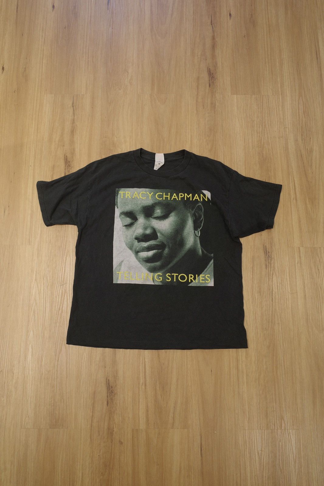 Vintage 2000 Tracy Chapman Telling Stories Tour T-Shirt