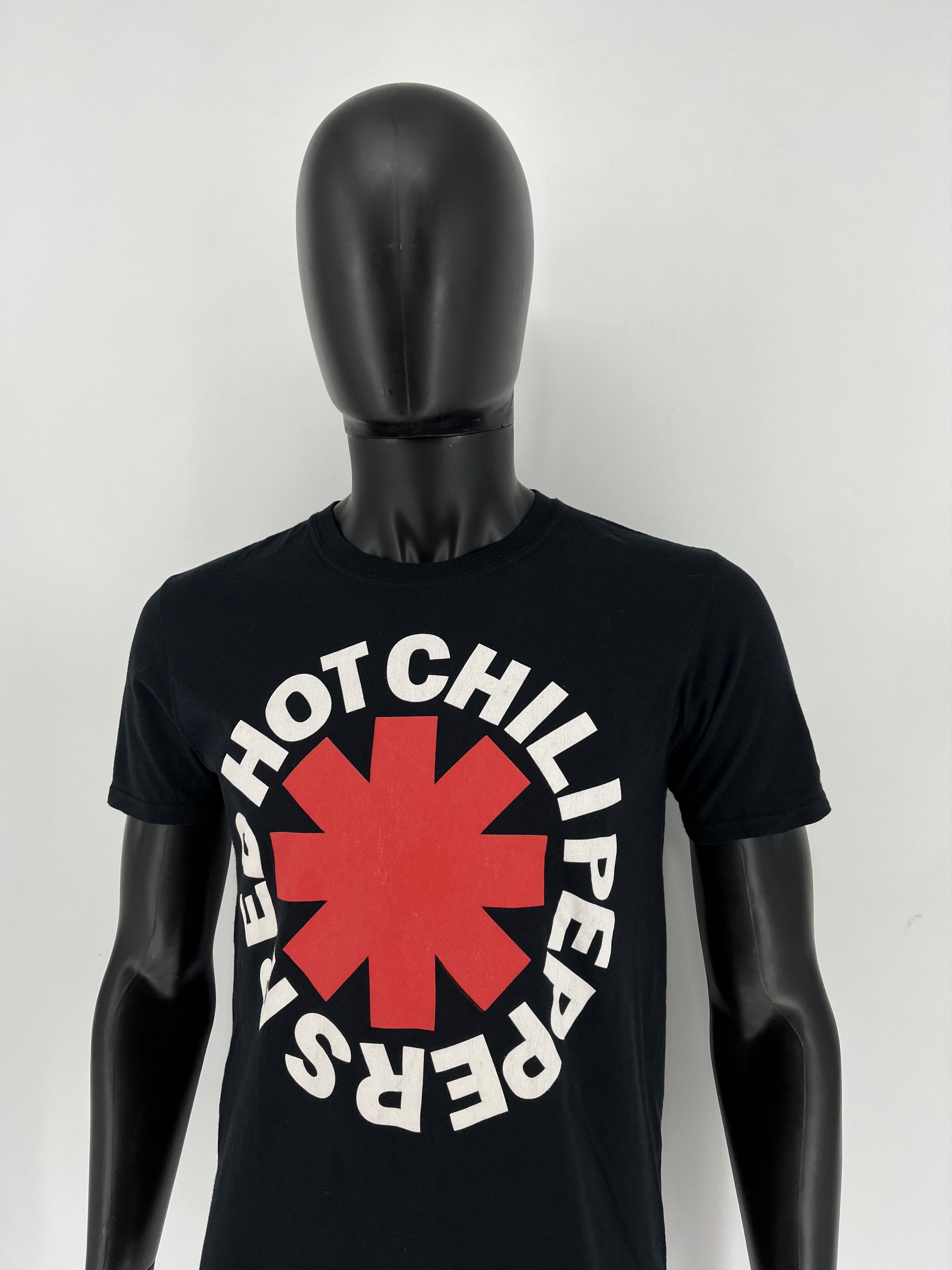 Band Tees Y2K Vintage Red Hot Chili Peppers Band Tee Size US M / EU 48-50 / 2 - 4 Thumbnail