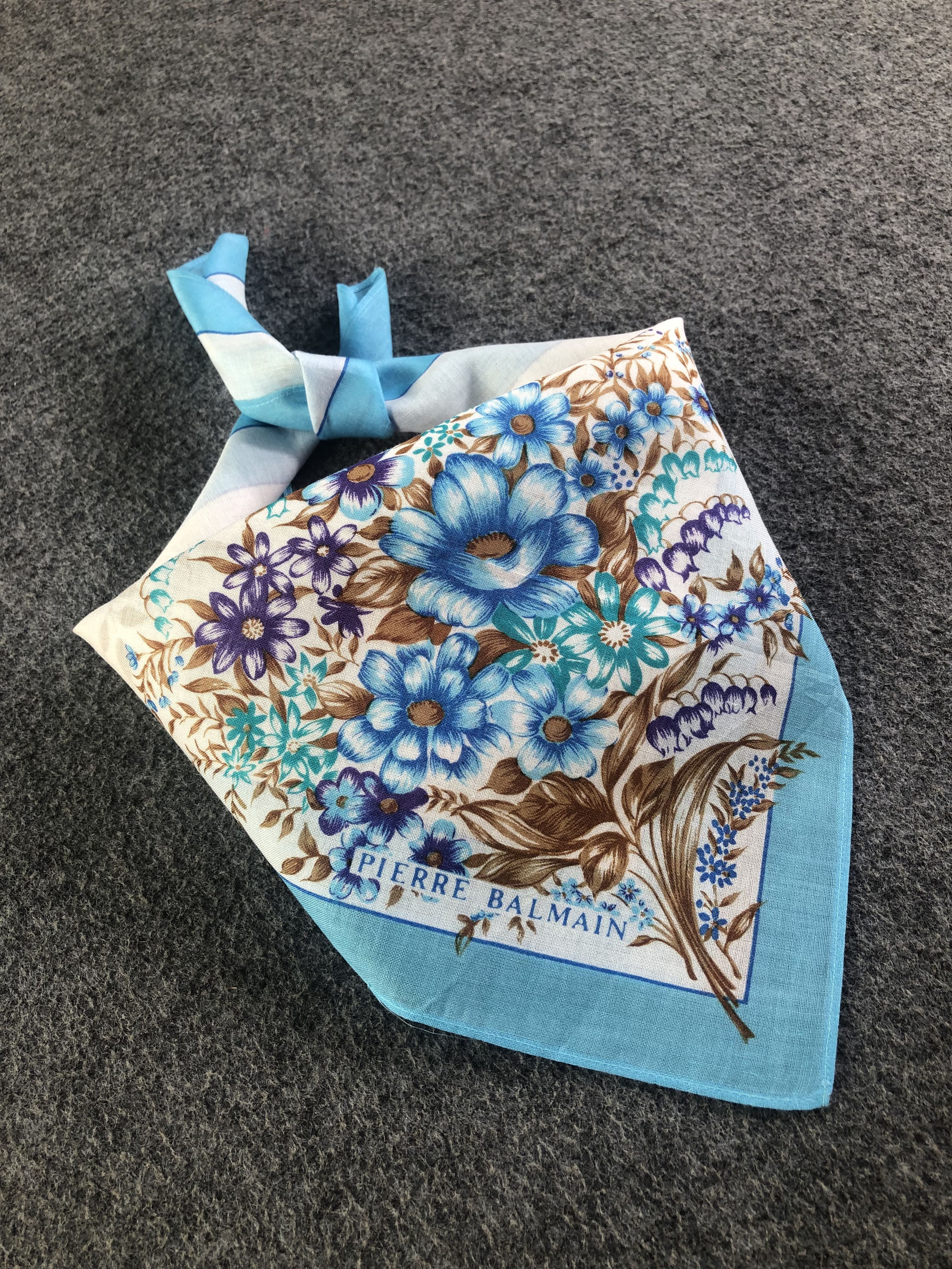 Pierre Balmain Pierre Balmain Handkerchief / Bandana / Neckerchief C466 Size ONE SIZE - 2 Thumbnail