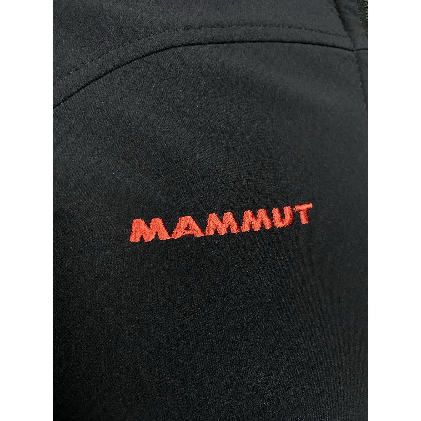 Mammut Mammut Men's Black SoftTech Softshell Windbreaker Jacket Siz Size US S / EU 44-46 / 1 - 9 Thumbnail