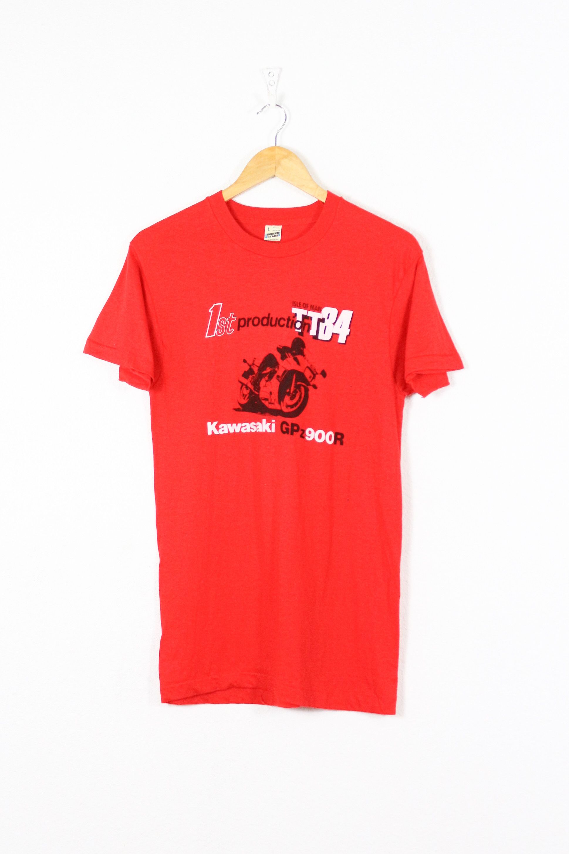 Vintage Vintage Isle of Man 1ST 84 Kawasaki Racing Tee T-shirt USA Size L / US 10 / IT 46 - 1 Thumbnail