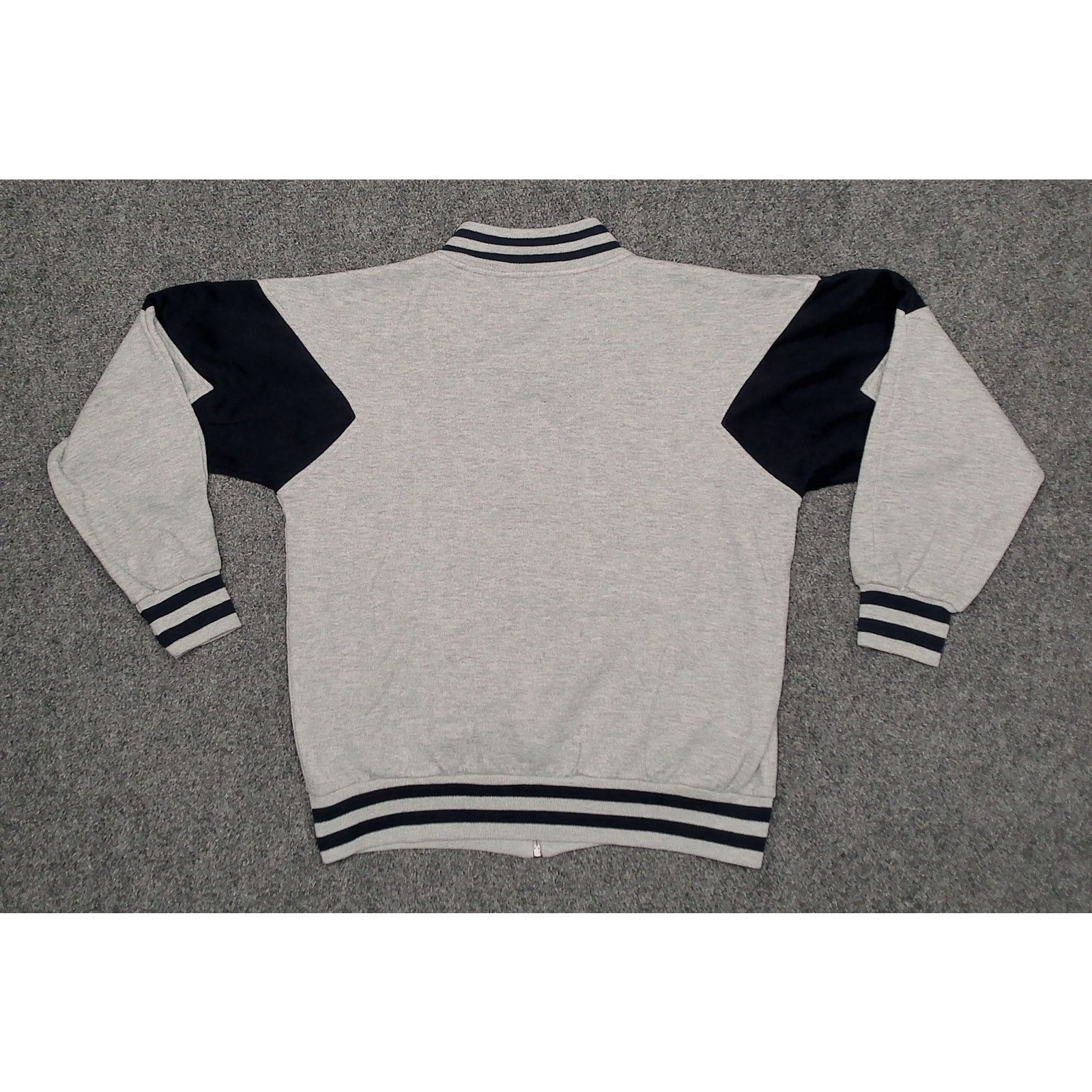Vintage VTG Streetwear 1980s Royal Knight Chevron Boxy Track Jacket Size US M / EU 48-50 / 2 - 4 Thumbnail