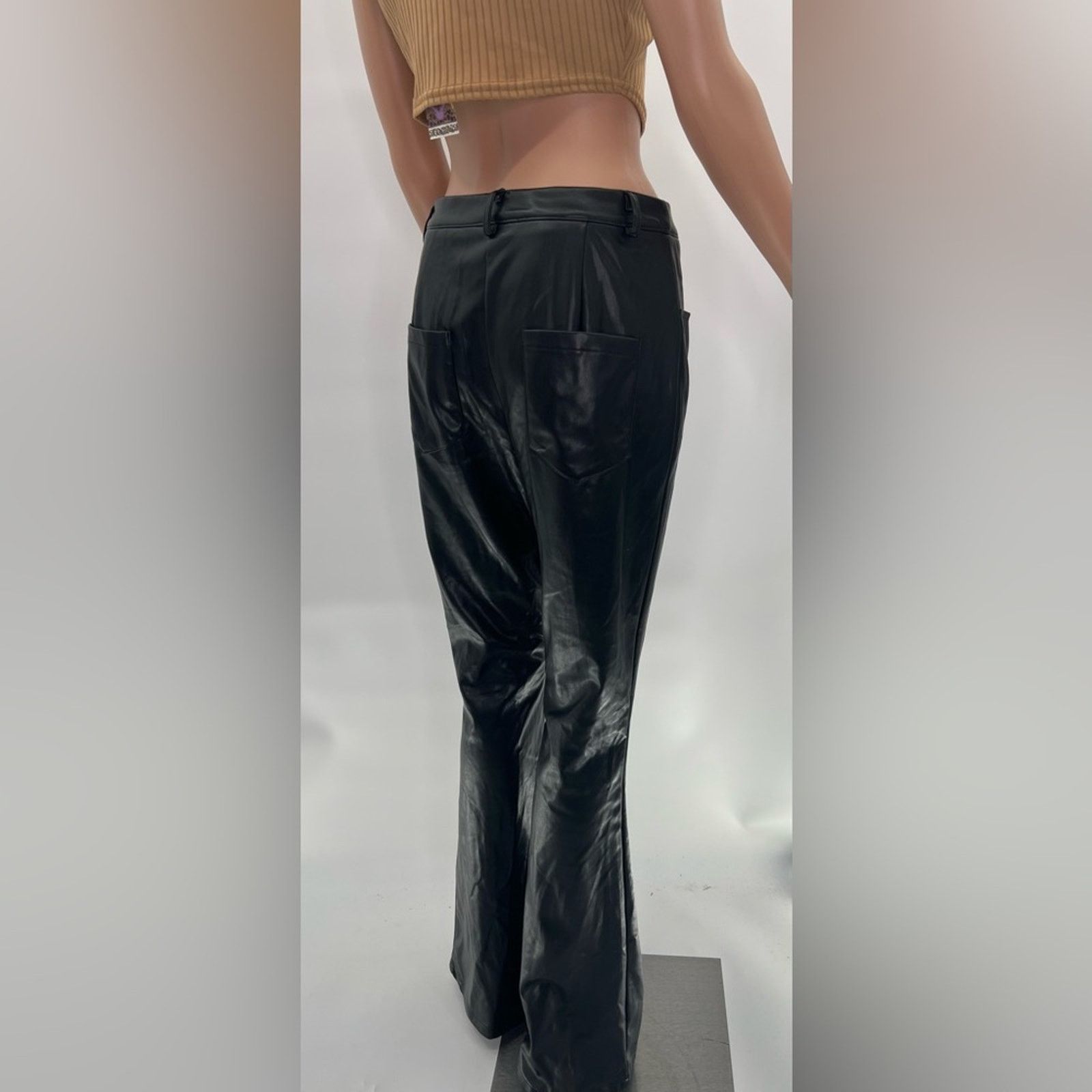 Boohoo Boohoo Kourtney Kardashian Barker Wide Leg Faux leather Size 28" / US 6 / IT 42 - 7 Thumbnail