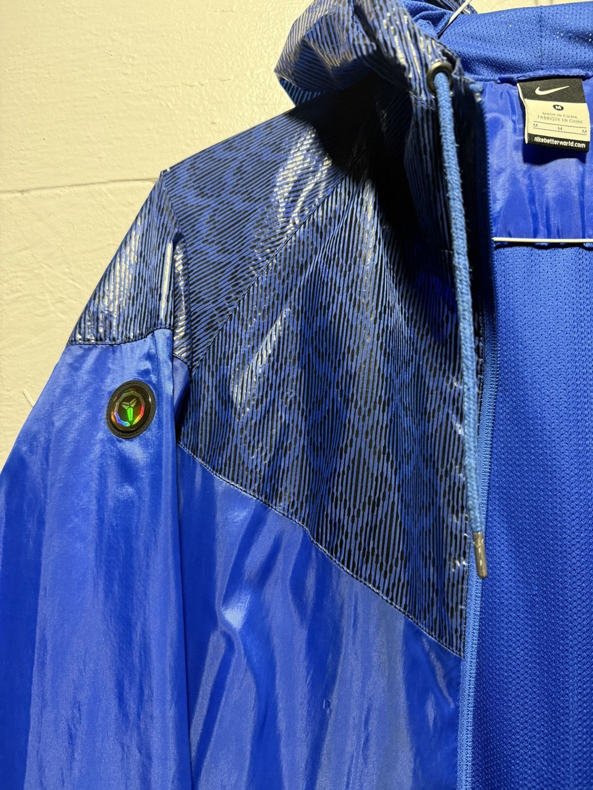 NBA × Nike KB24 Reflective Holographic Jacket Size US M / EU 48-50 / 2 - 3 Thumbnail