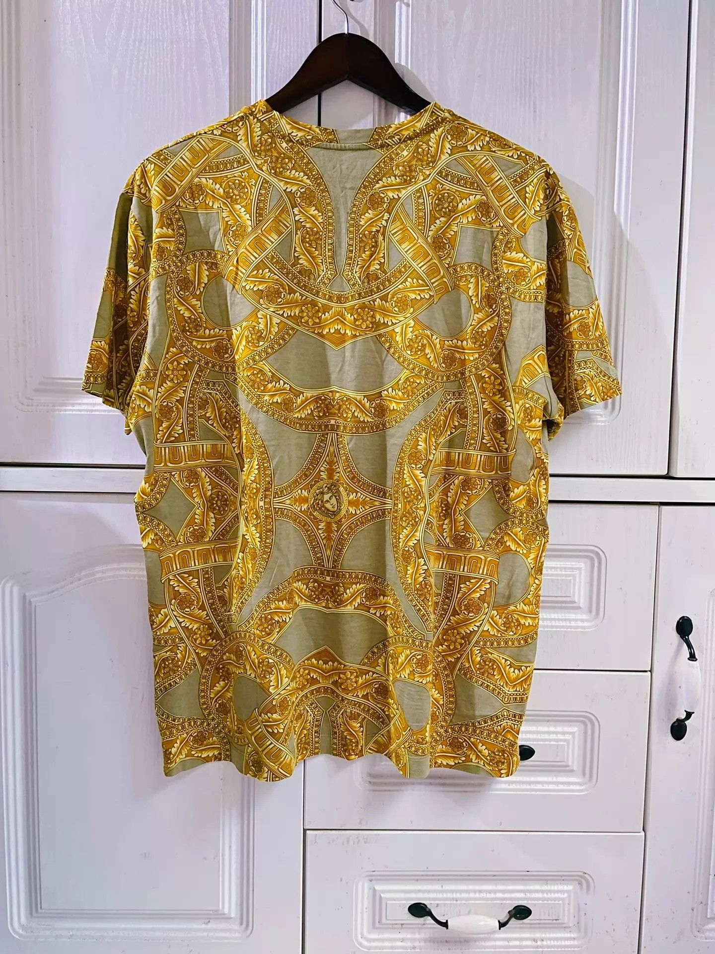 Versace Versace Baroque Medusa Gold Foil Runway SS T-Shirt XL Size XL / US 12-14 / IT 48-50 - 2 Thumbnail