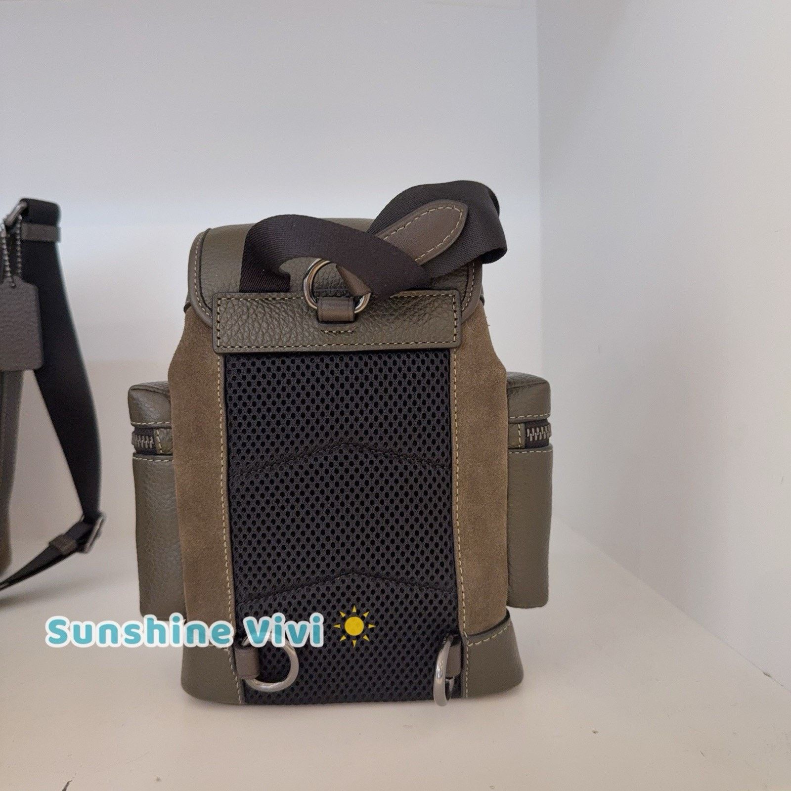 Coach NWT Coach Sprint Sling Pack Uniform Green Suede CCE79 Size ONE SIZE - 3 Thumbnail