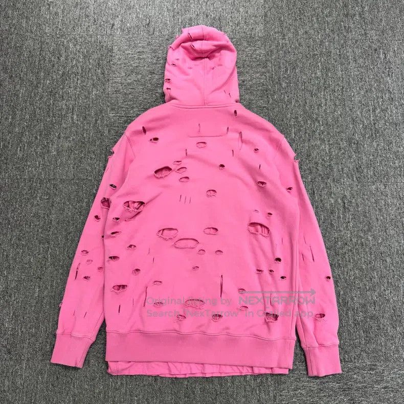 Givenchy Givenchy Pink Hole Through utetheisa kong Hoodie Size US XS / EU 42 / 0 - 5 Thumbnail