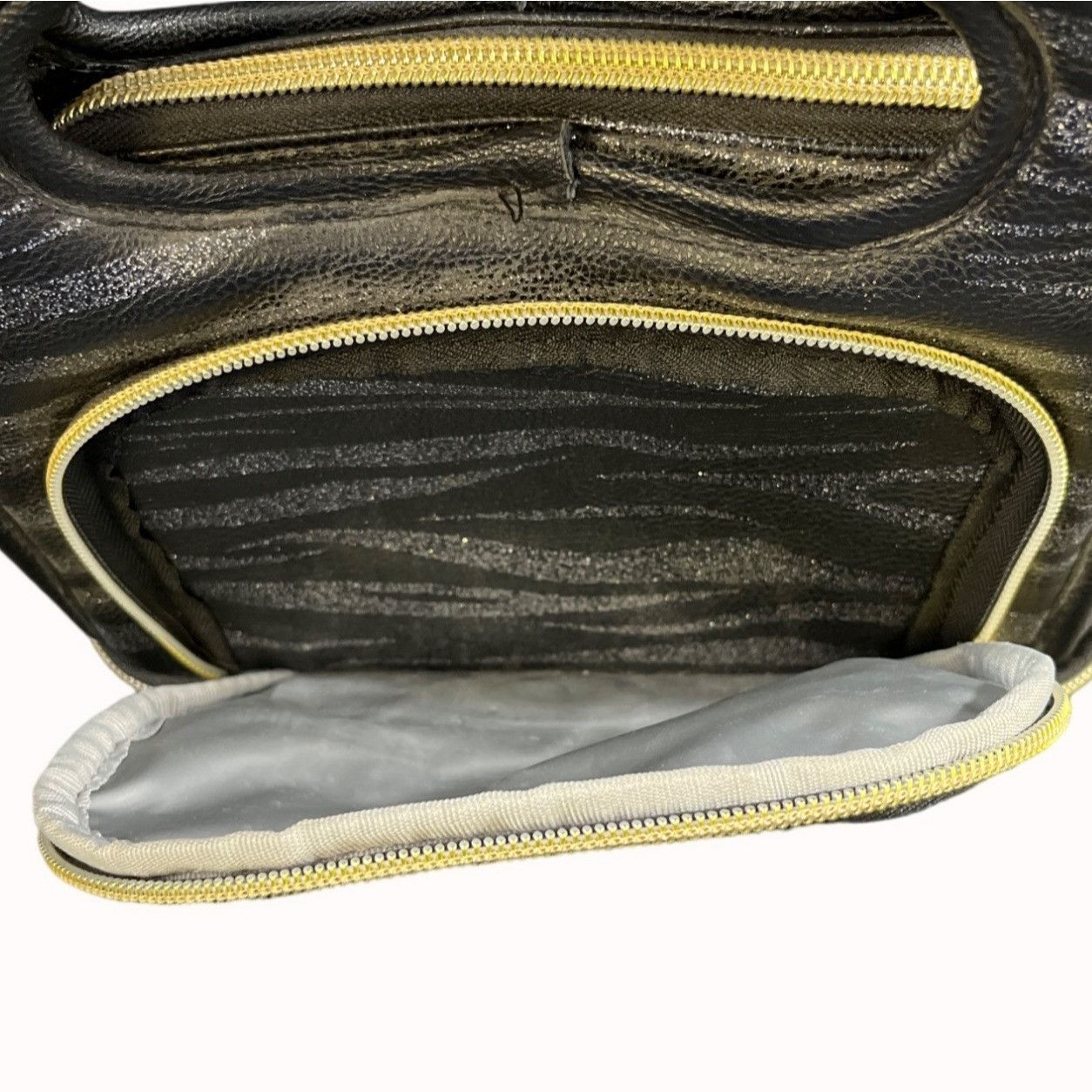 Betsey Johnson Betsey Johnson Women's Black Isolated Bag/Lunch Bag SKU 5364 Size ONE SIZE - 5 Thumbnail