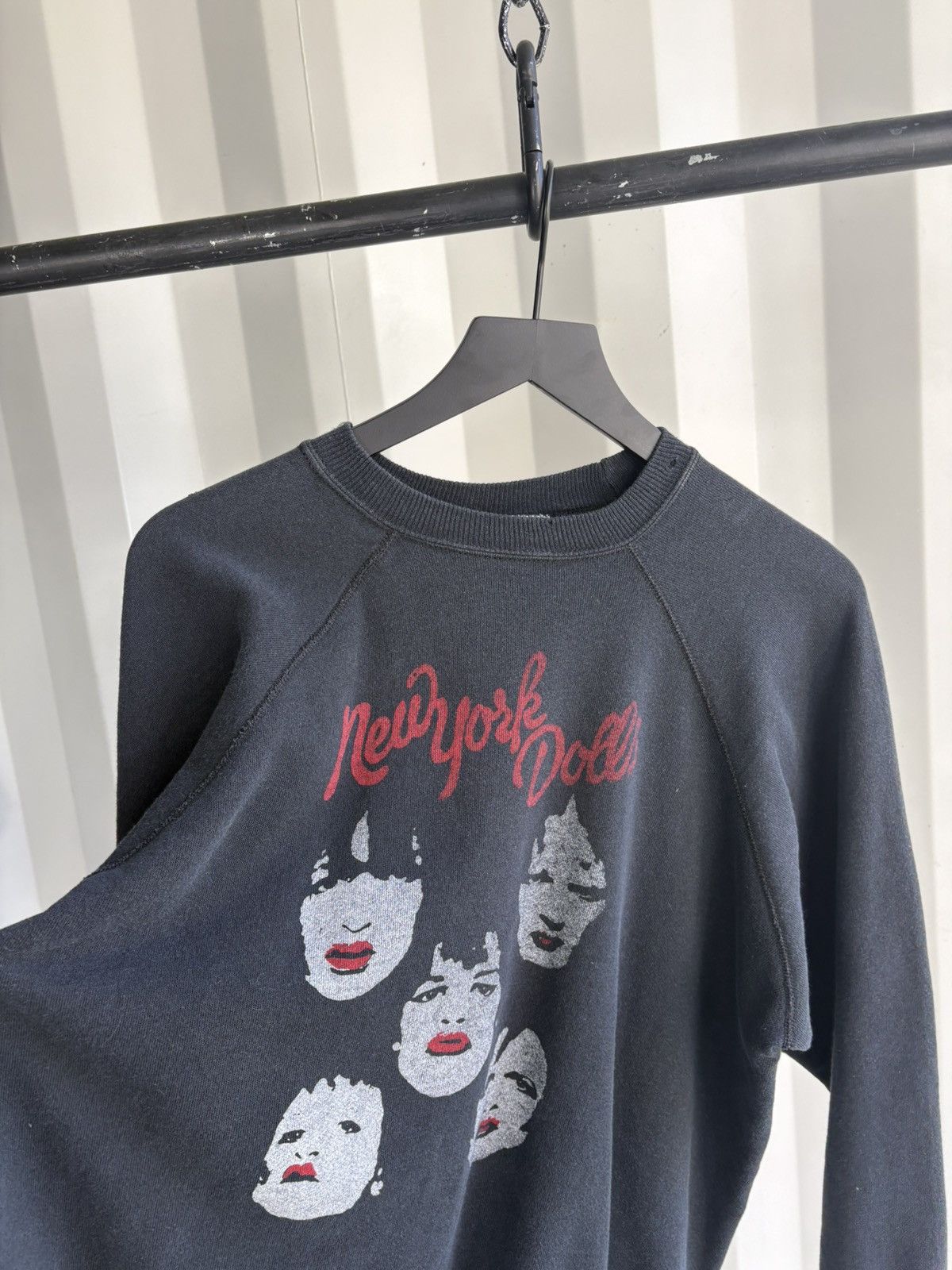 Vintage Vintage New York Dolls Sweater Distressed Faded Grunge Size US M / EU 48-50 / 2 - 3 Thumbnail