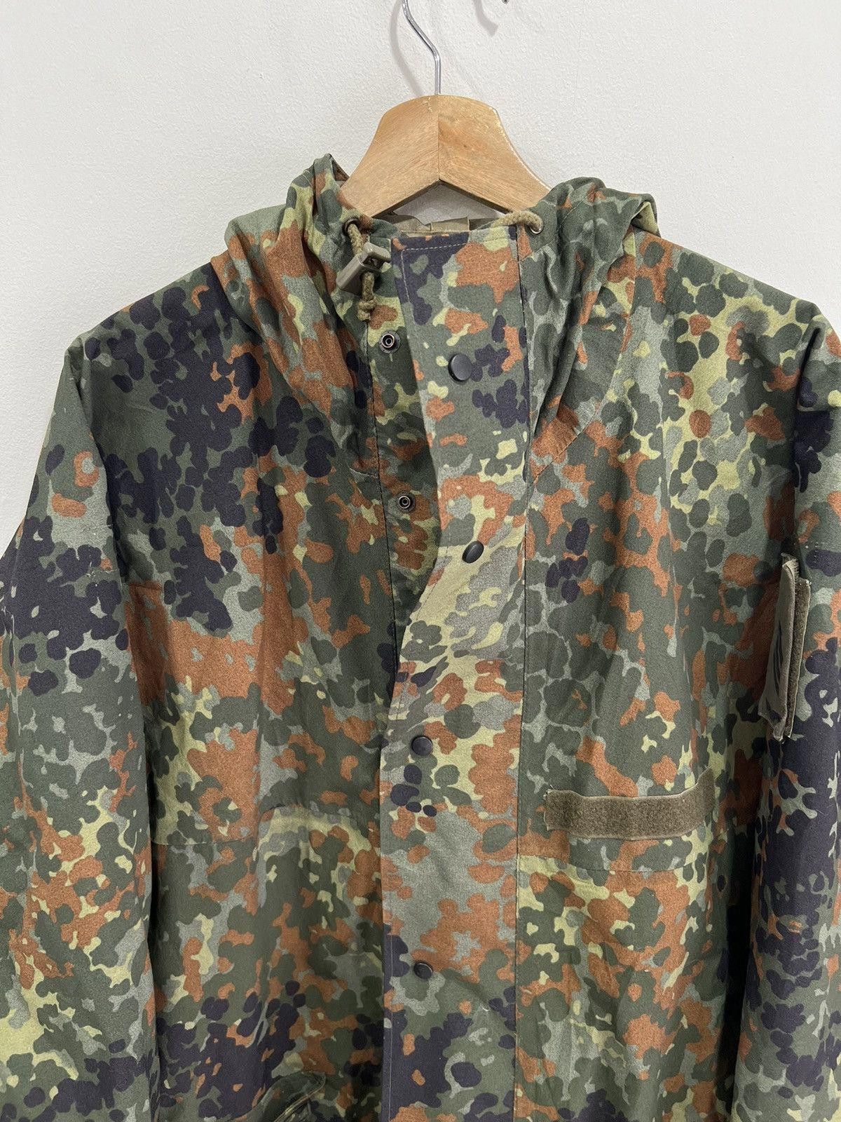 Vintage Vintage German Camo Military Parka Light Jacket army Size US L / EU 52-54 / 3 - 5 Thumbnail