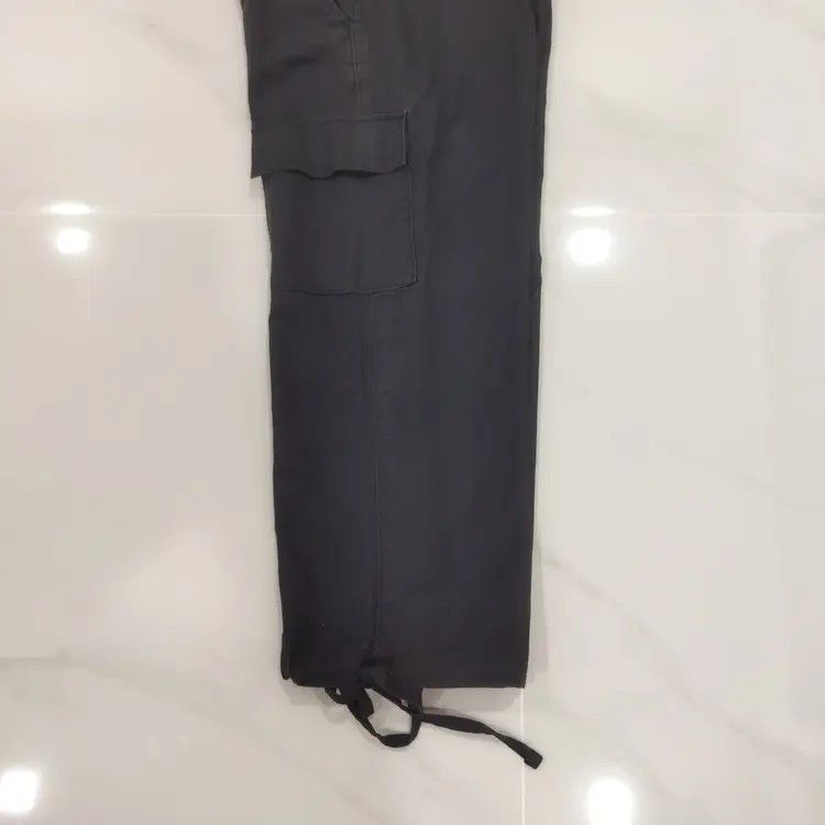 Japanese Brand × Uniqlo UNIQLO DARK BLUE CROPEP CARGO PANTS Size US 28 / EU 44 - 12 Thumbnail